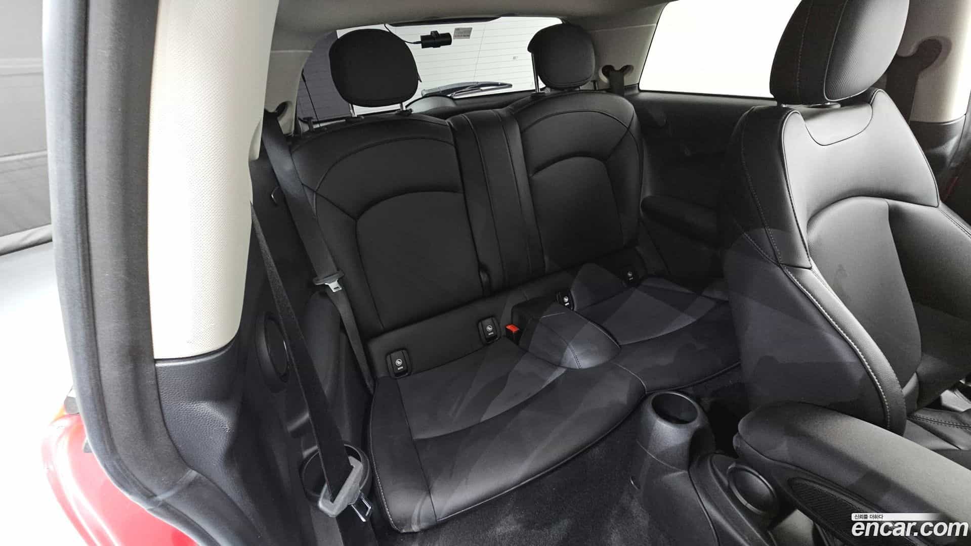 Cooper Mini 2020.5-OPTION-015