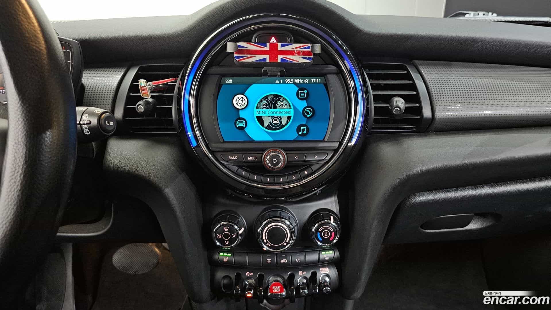Cooper Mini 2020.5-OPTION-017