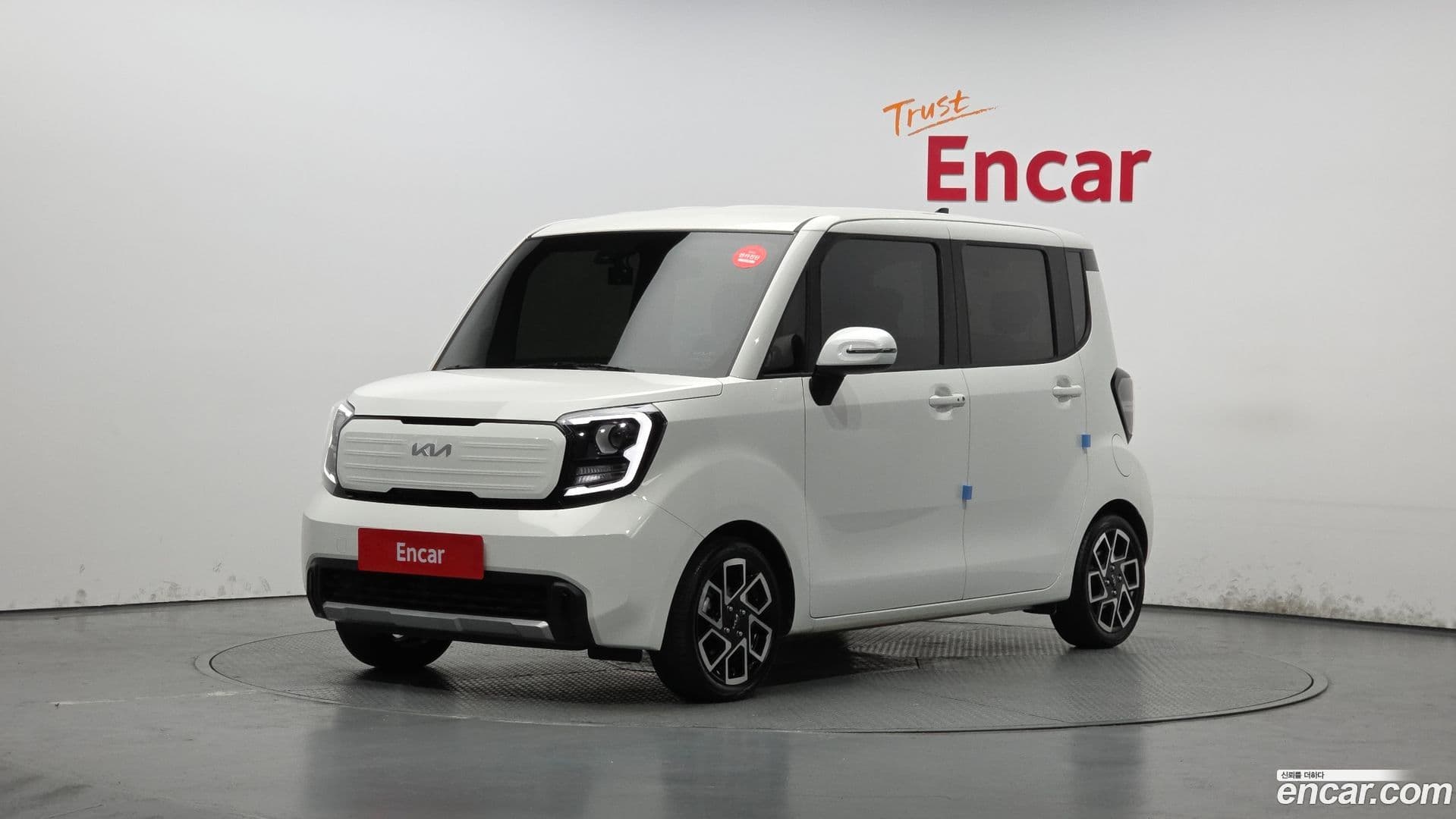 Main__Slider__Photo:RAY Kia 2023.5-0