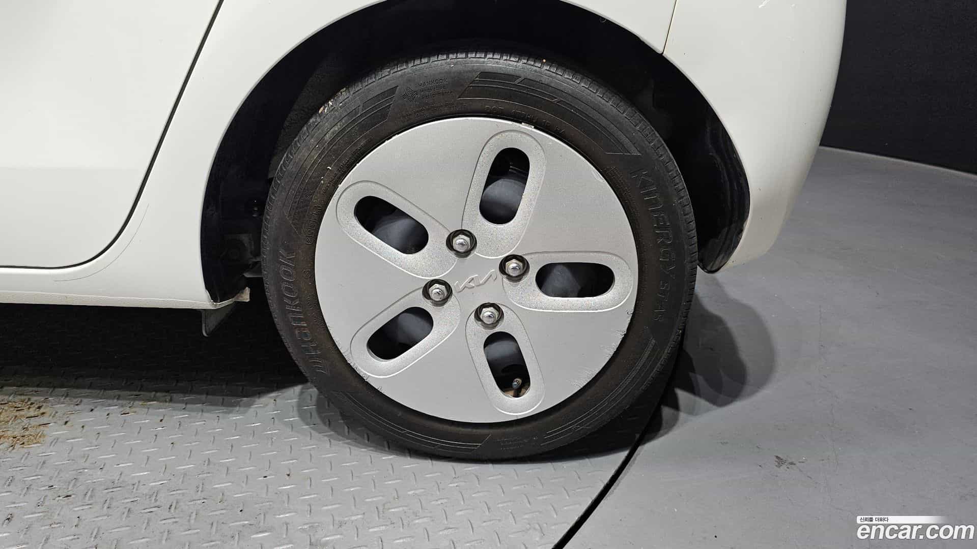 RAY Kia 2023.1-OUTER-031