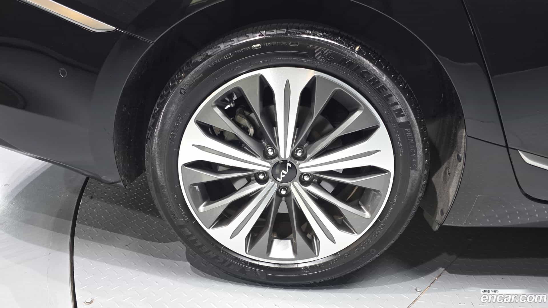 K8 Kia 2023.2-OUTER-005