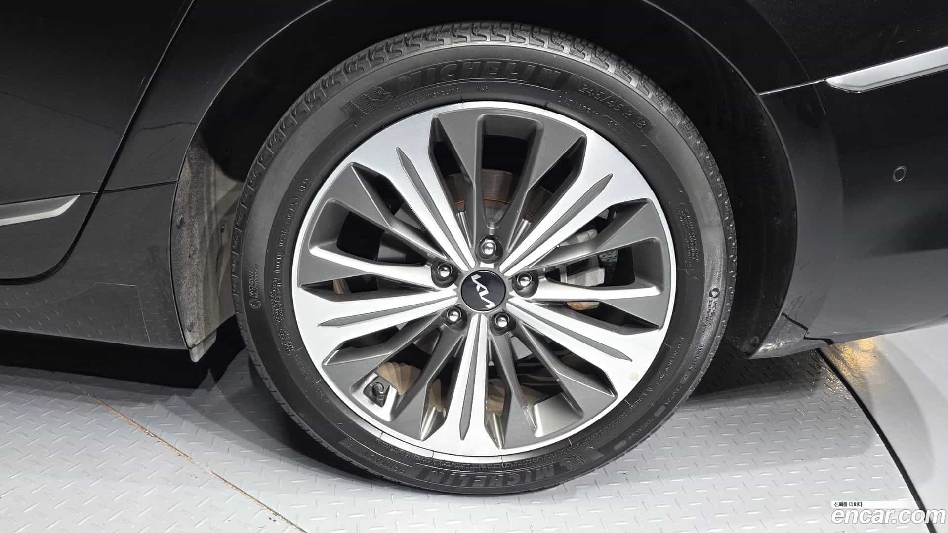 K8 Kia 2023.2-OUTER-031