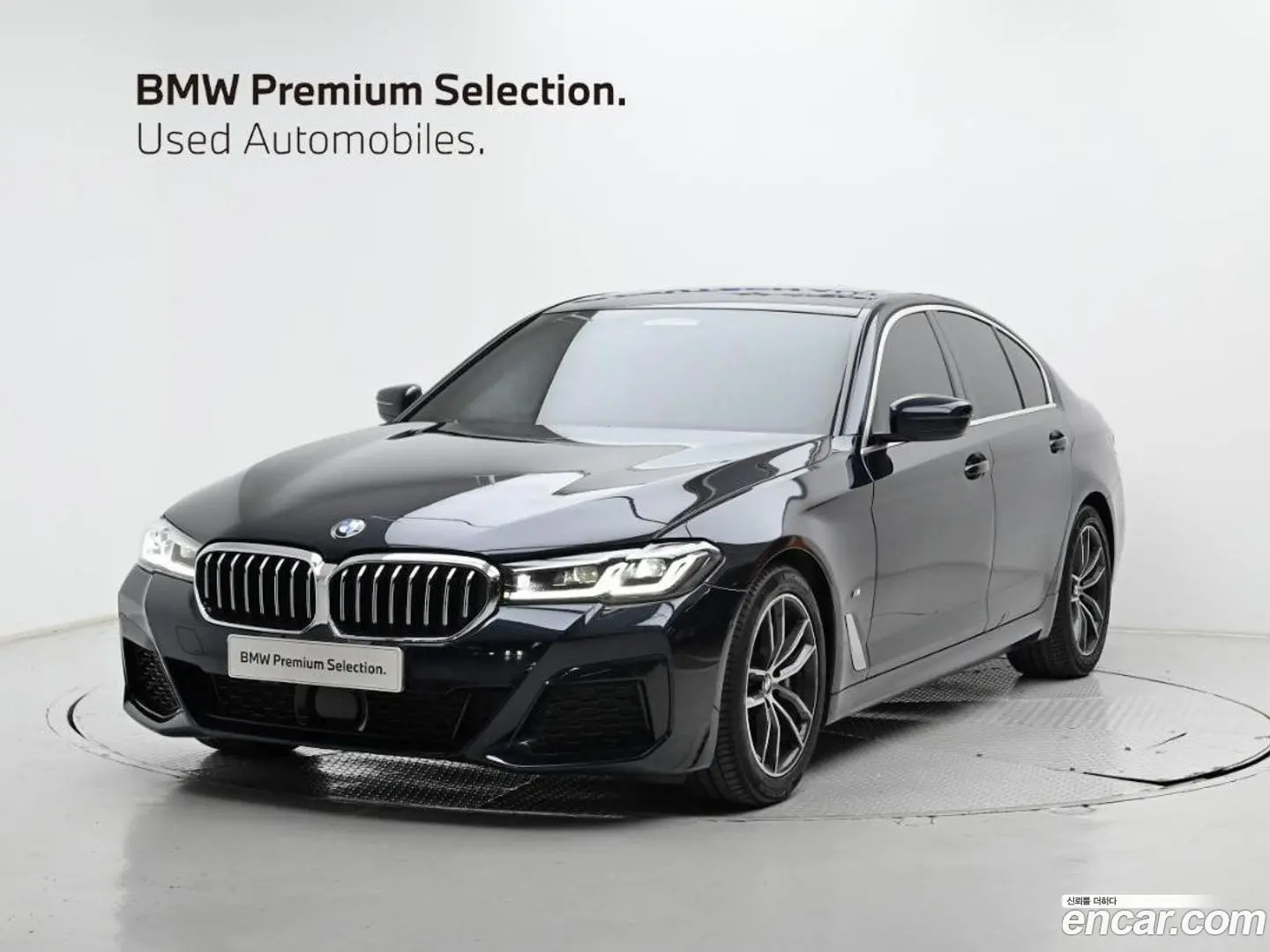 Main__Slider__Photo:5-Series BMW 2022.10-0