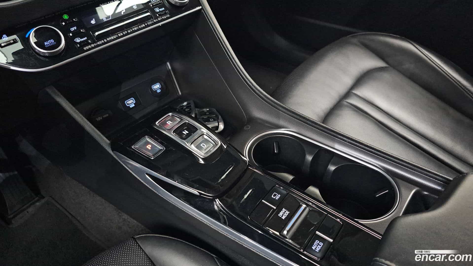 Sonata Hyundai 2019.4-INNER-009