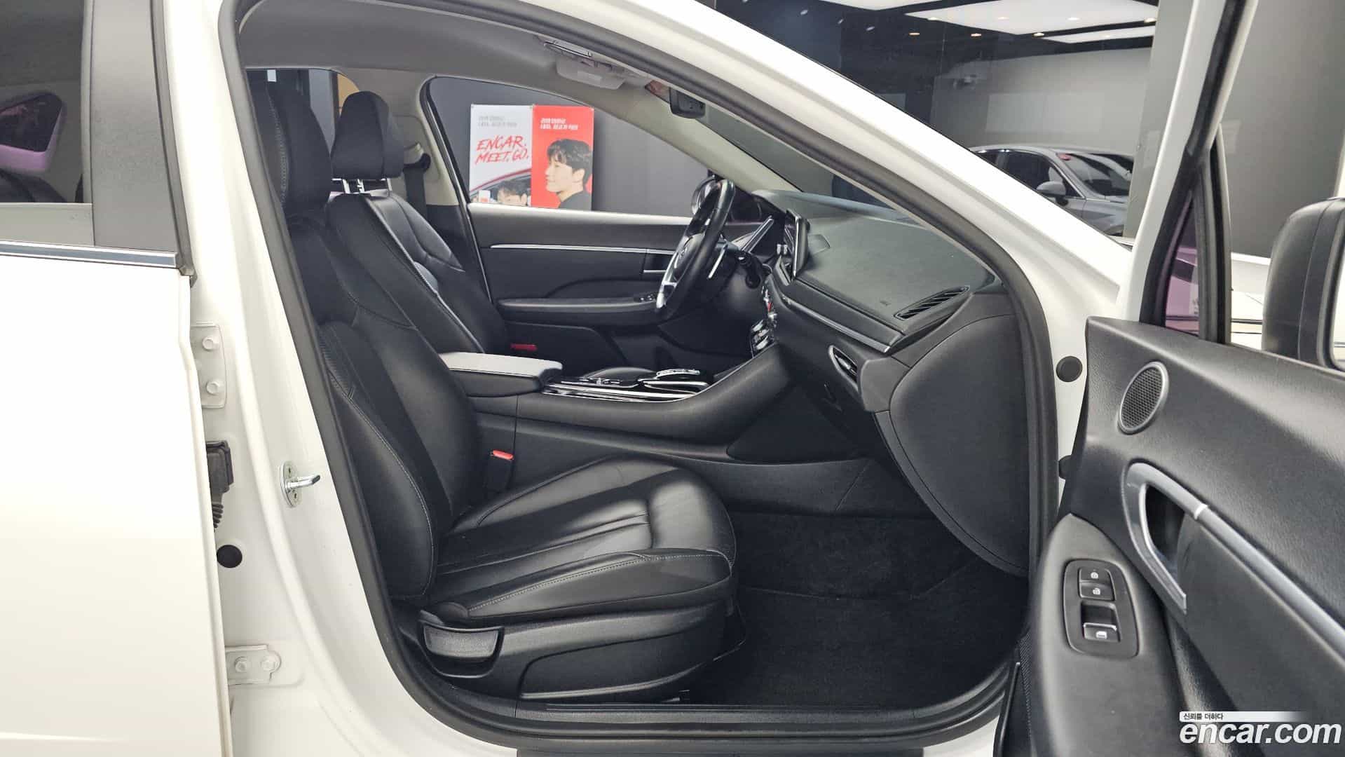 Sonata Hyundai 2019.4-OPTION-016