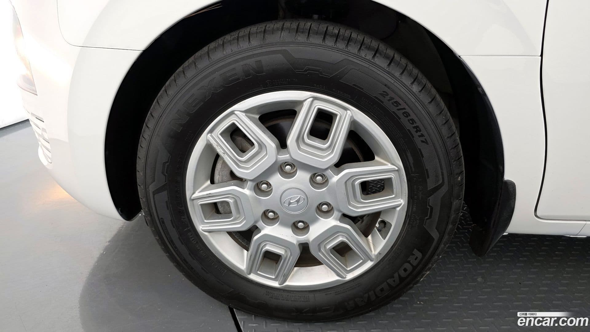 Main__Slider__Photo:Staria Hyundai 2022.2-4