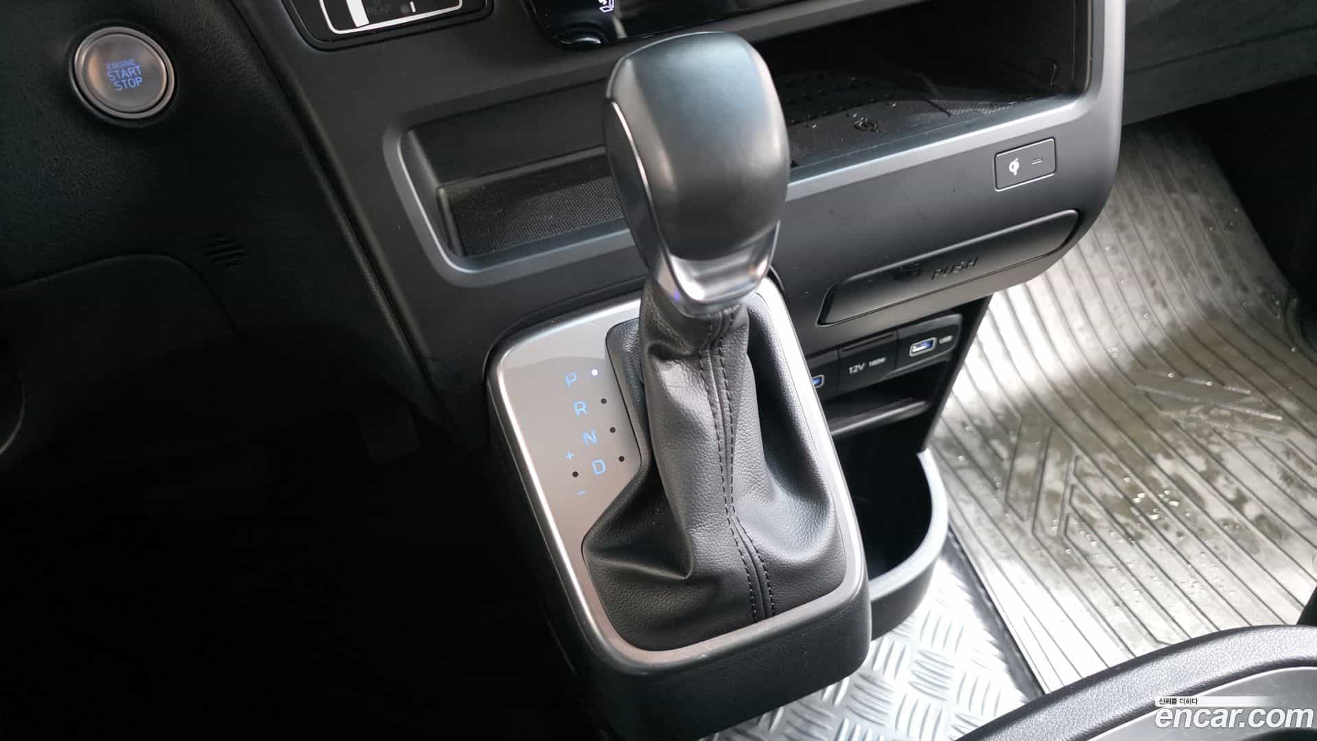 Staria Hyundai 2022.2-INNER-009
