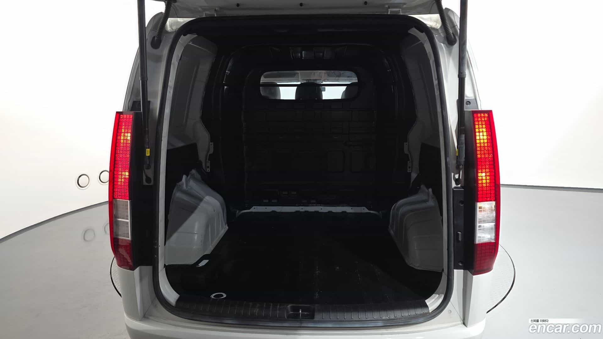 Staria Hyundai 2022.2-OPTION-023