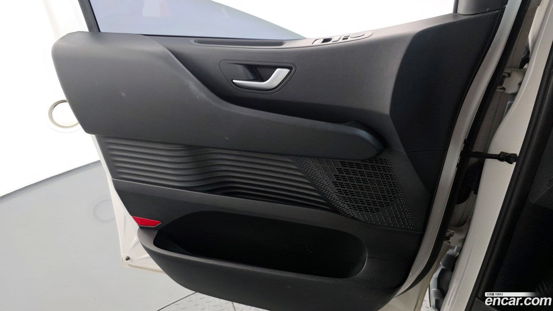Main__Slider__Photo:Staria Hyundai 2022.2-23