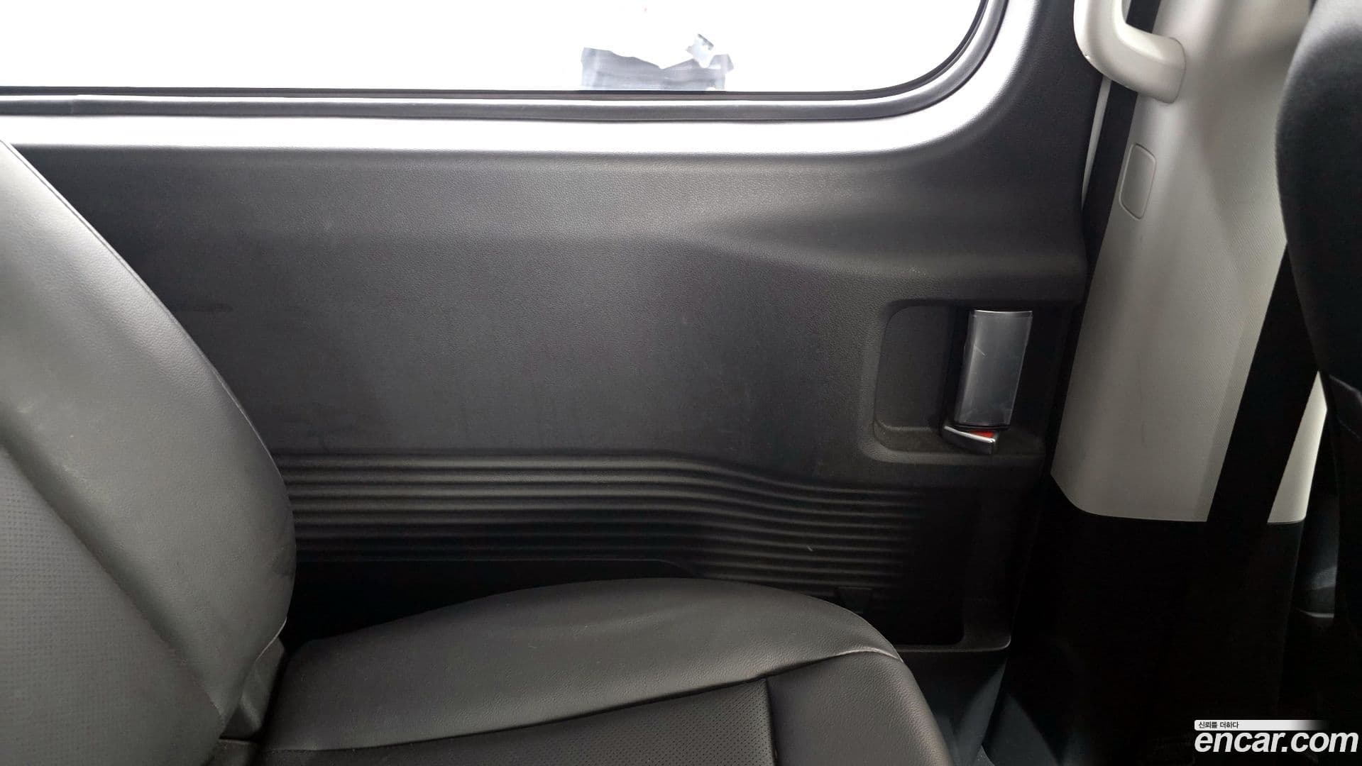Main__Slider__Photo:Staria Hyundai 2022.2-24