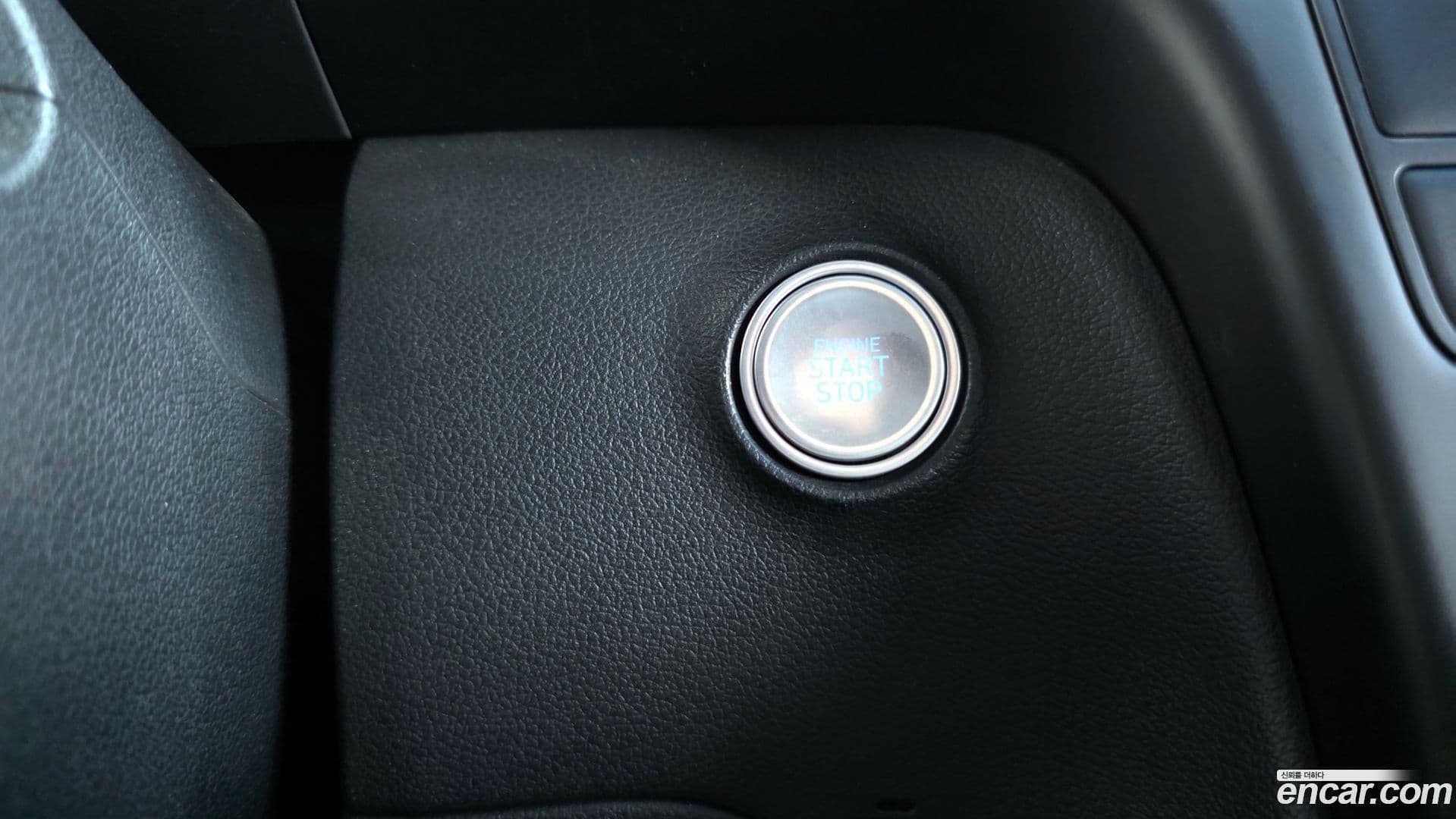 Main__Slider__Photo:Staria Hyundai 2022.2-27