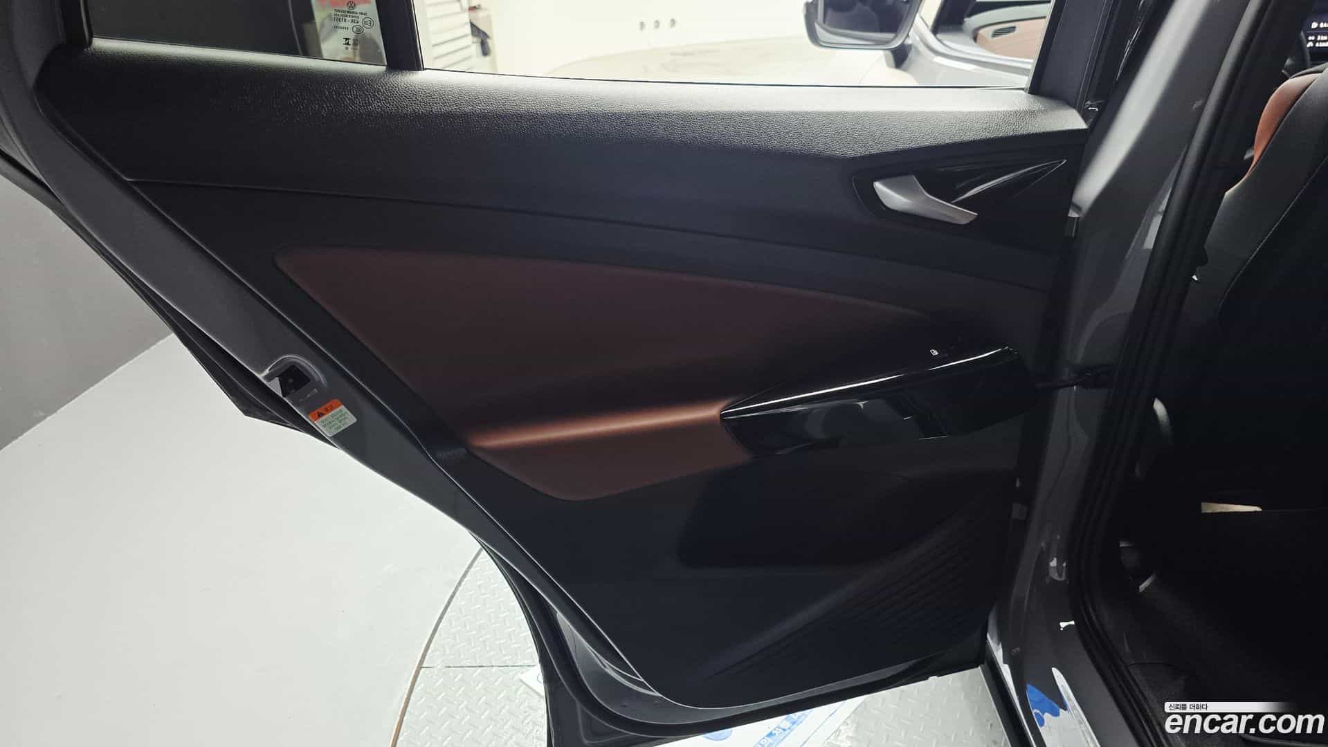 ID.4 Volkswagen 2023.11-OPTION-043