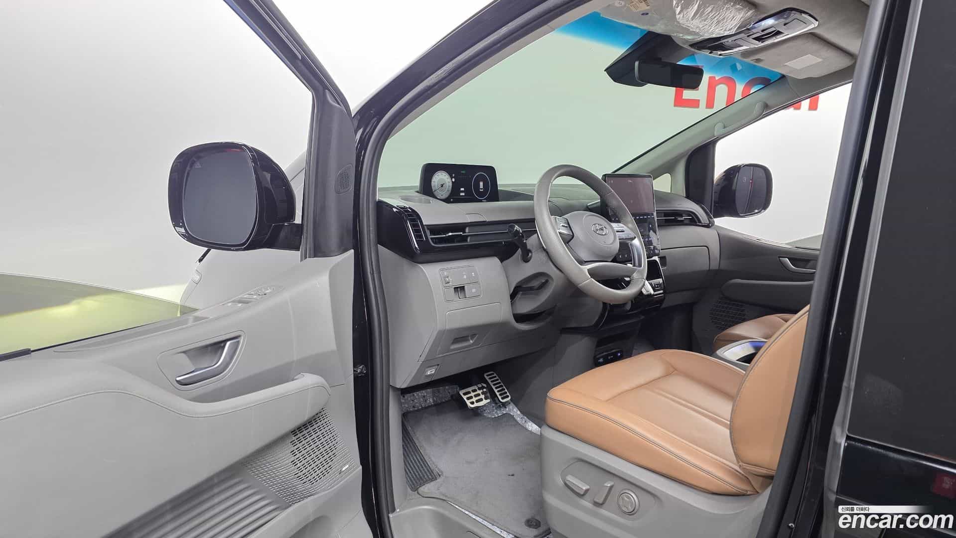 Staria Hyundai 2021.6-INNER-010