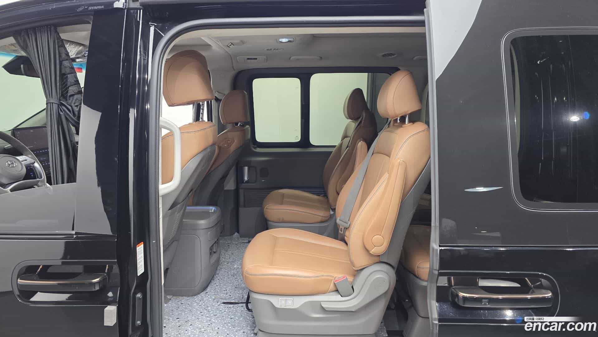 Staria Hyundai 2021.6-OPTION-015