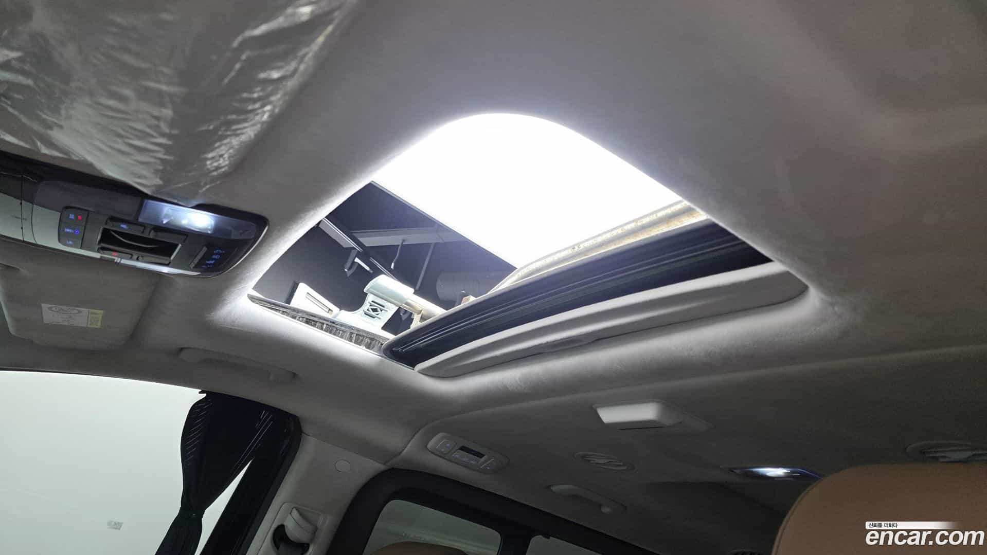 Staria Hyundai 2021.6-OPTION-019