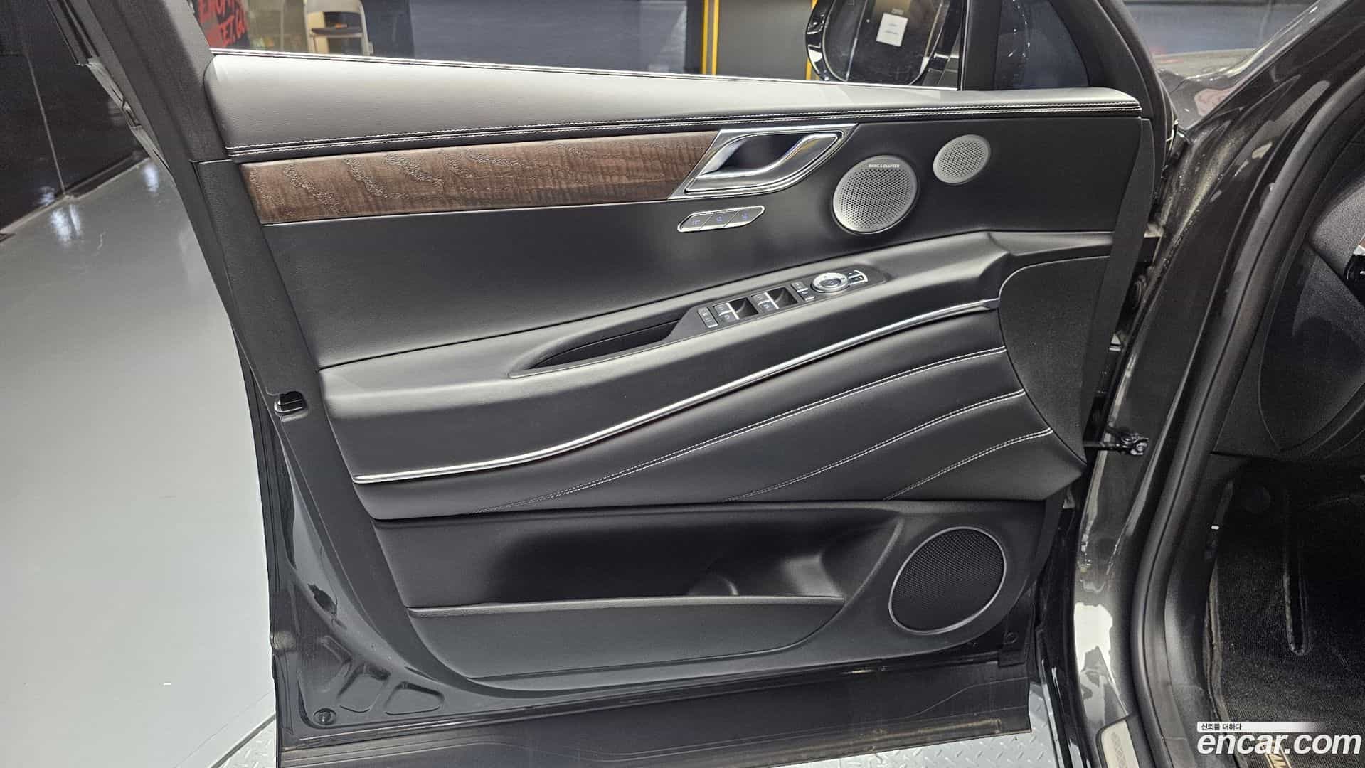 GV80 Genesis 2023.11-INNER-034