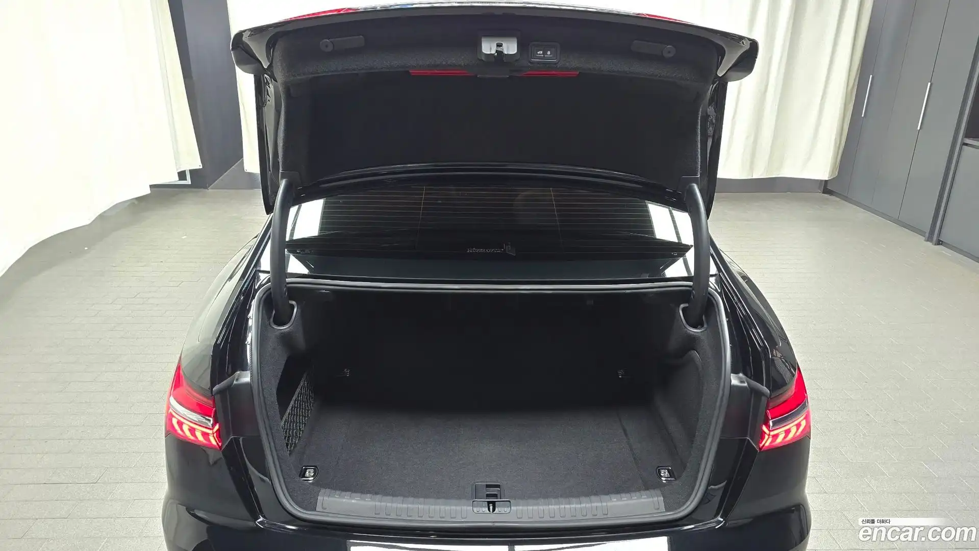 A6 Audi 2021.6-OPTION-044