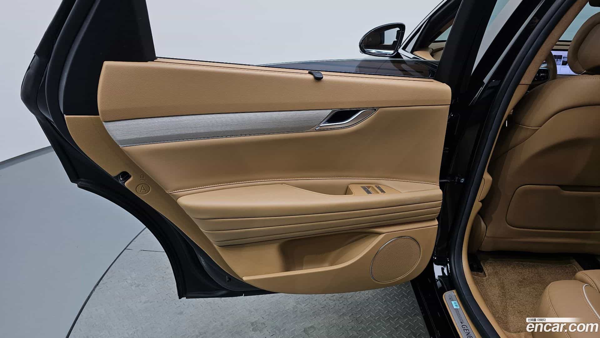 G80 Genesis 2024.7-INNER-035