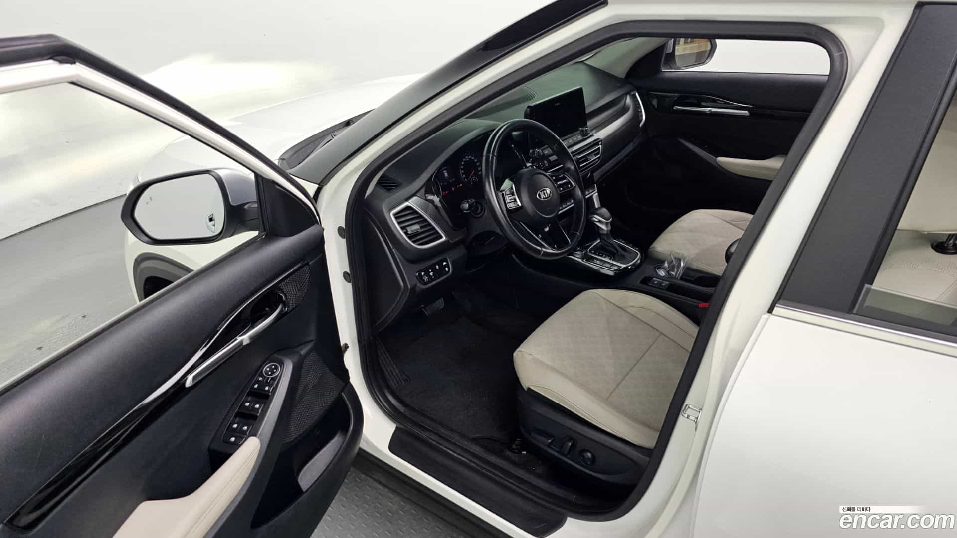 Seltos Kia 2021.2-INNER-010