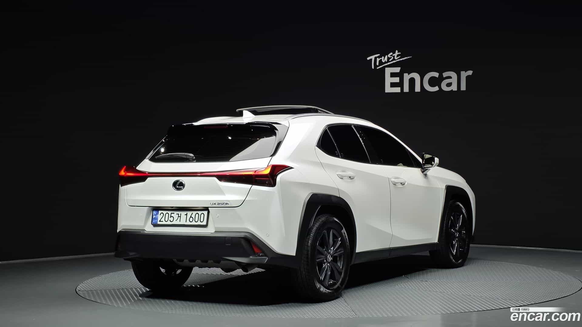 UX Lexus 2023.9-OUTER-002