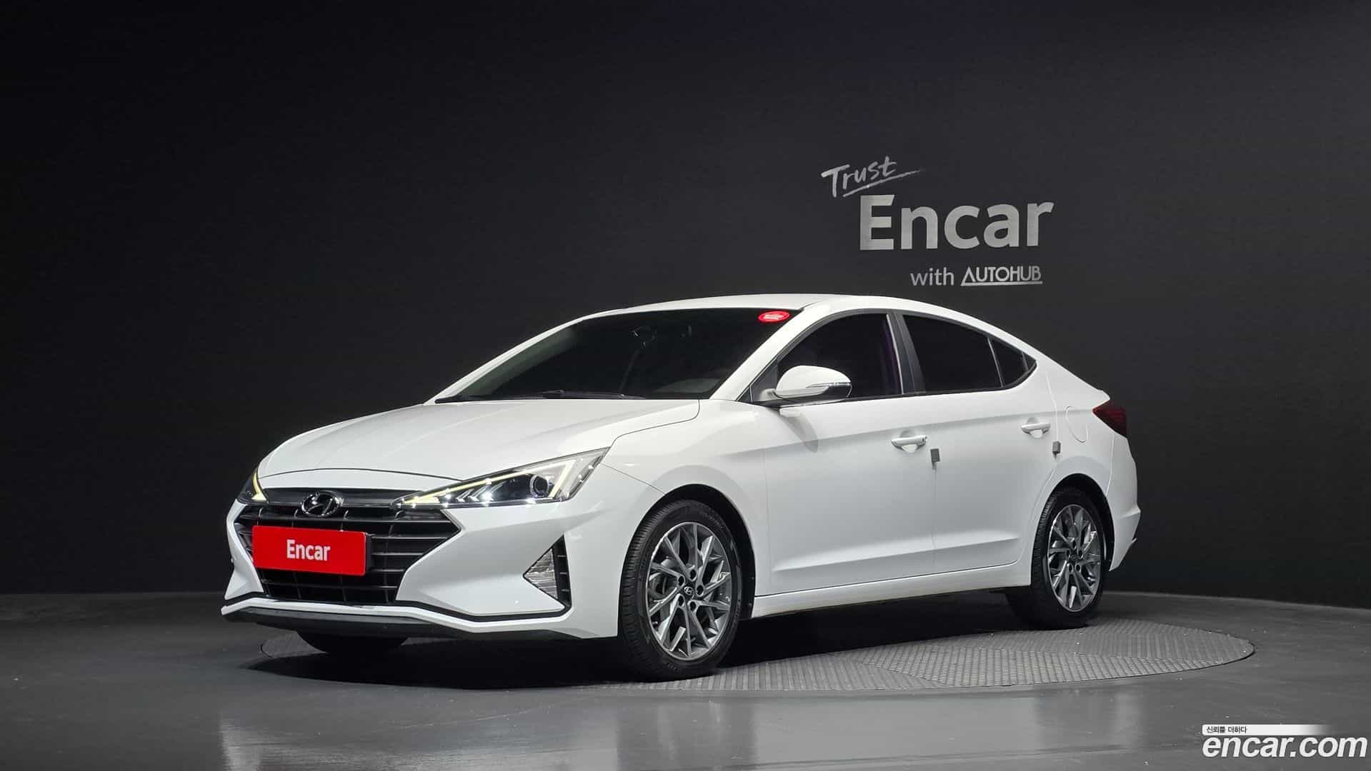 AVANTE Hyundai 2019.0-OUTER-001
