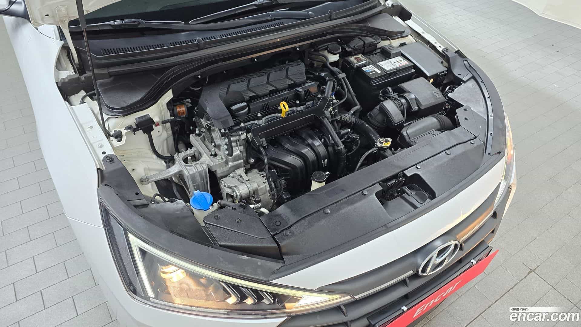 AVANTE Hyundai 2019.0-OUTER-006
