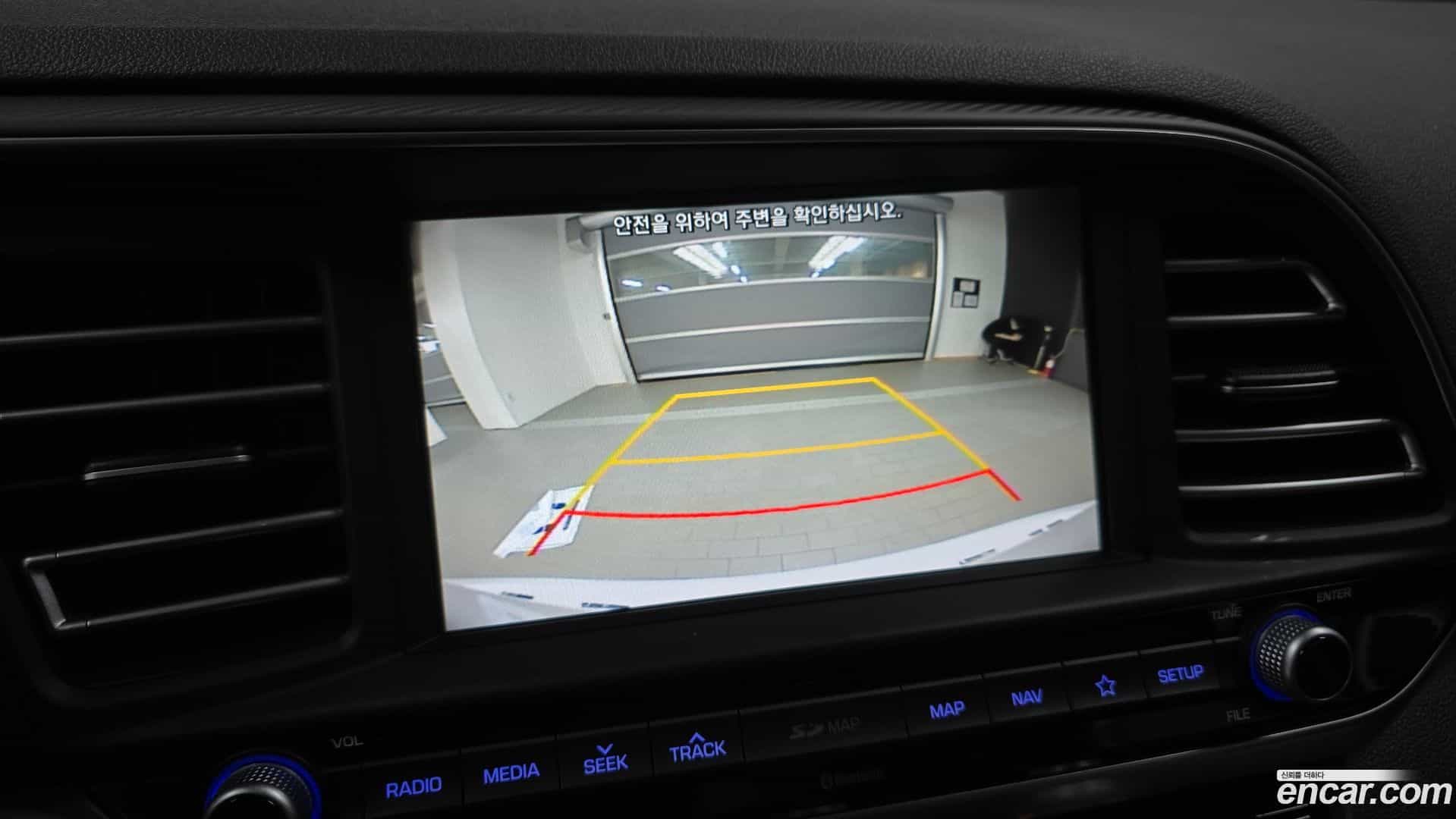 AVANTE Hyundai 2019.0-OPTION-018