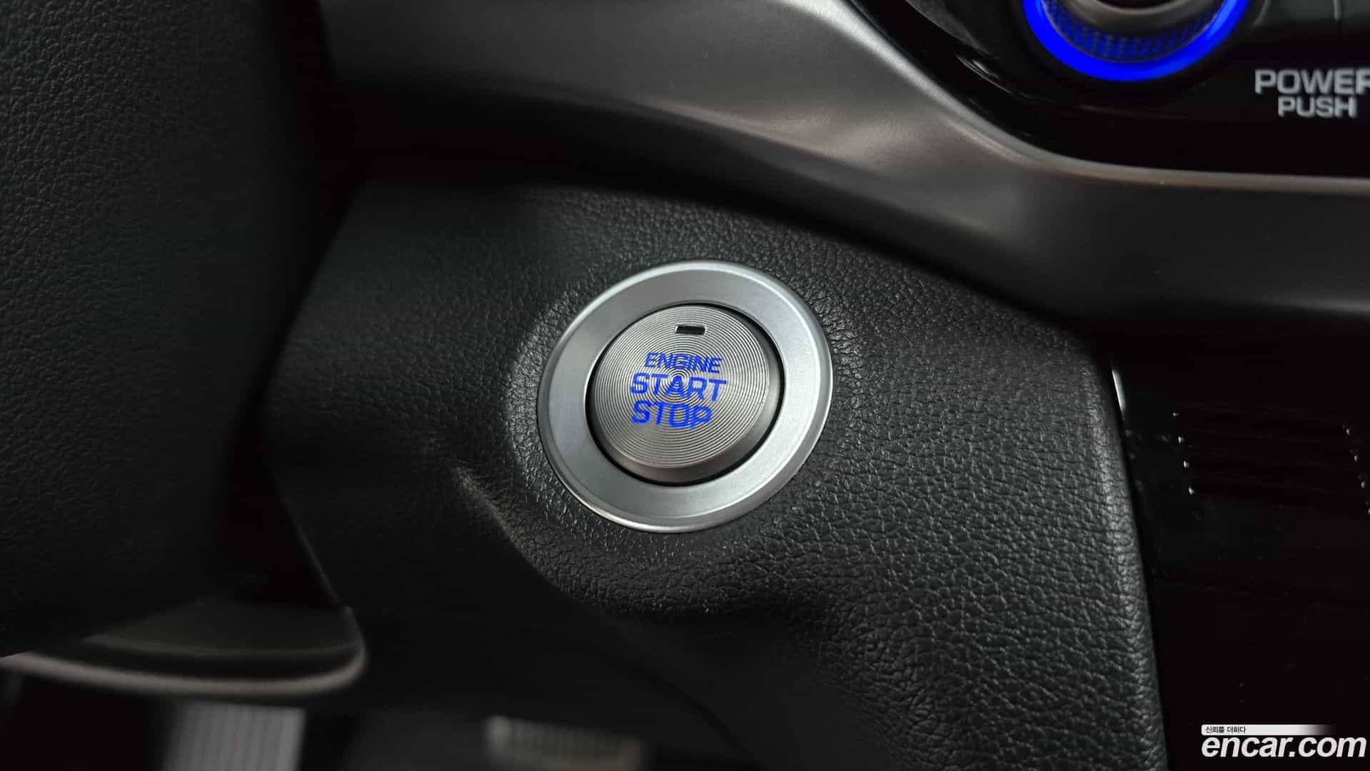 AVANTE Hyundai 2019.0-OPTION-021
