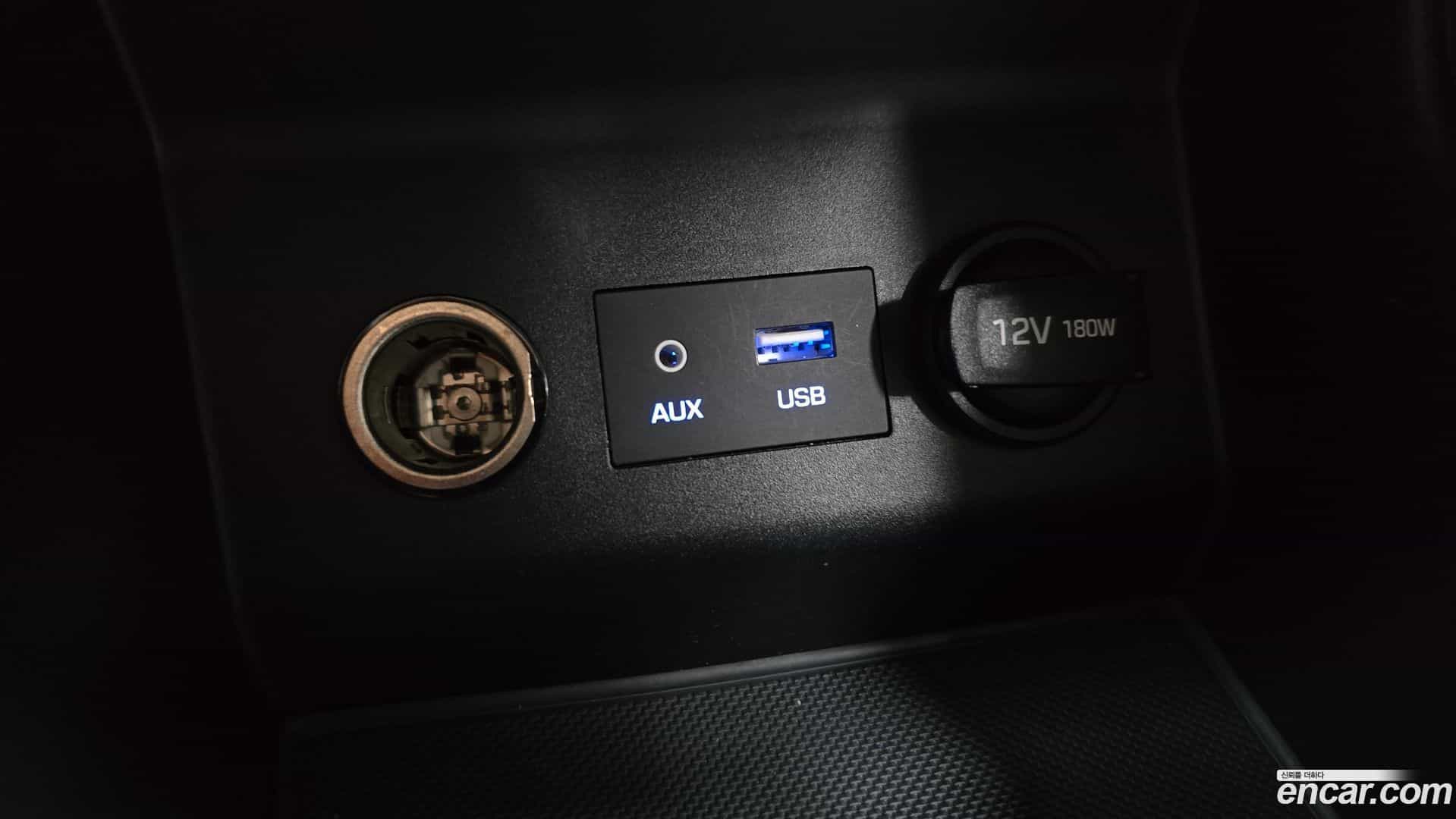 AVANTE Hyundai 2019.0-OPTION-040
