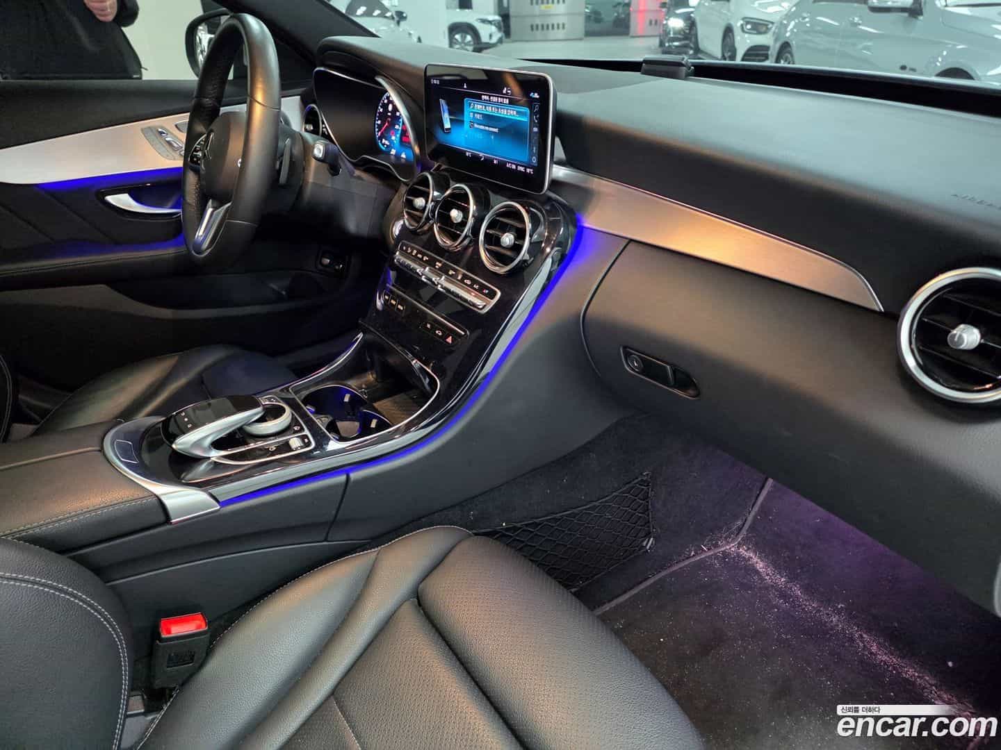 C-Class Mercedes-Benz 2020.11-INNER-009