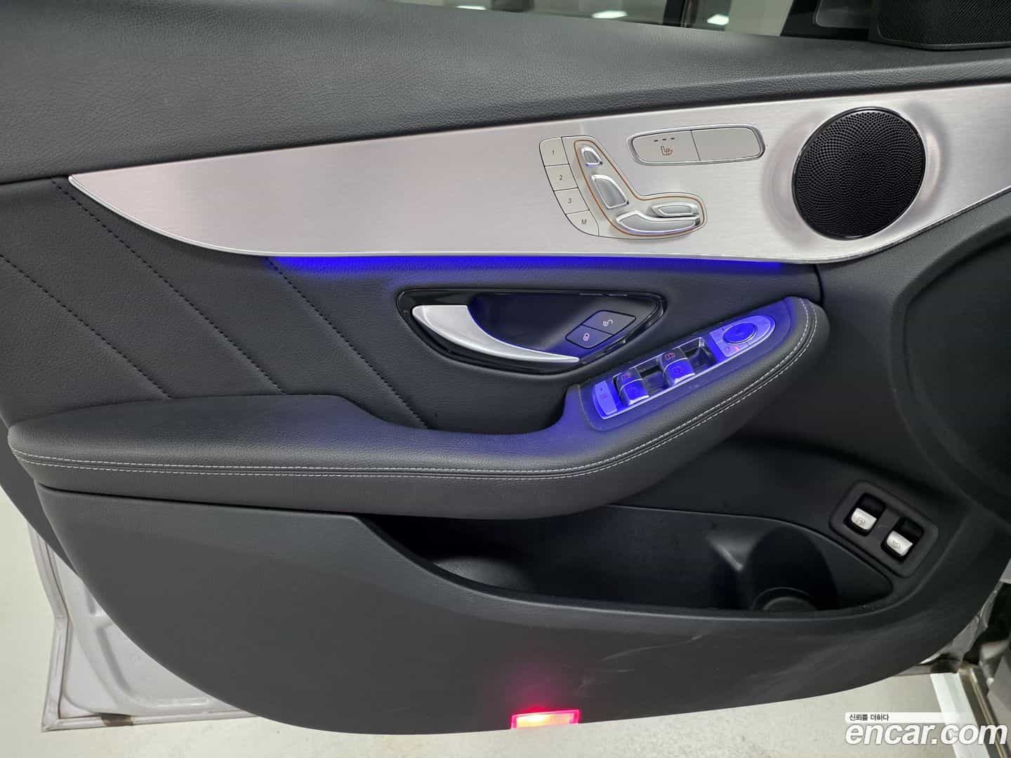 C-Class Mercedes-Benz 2020.11-OPTION-019