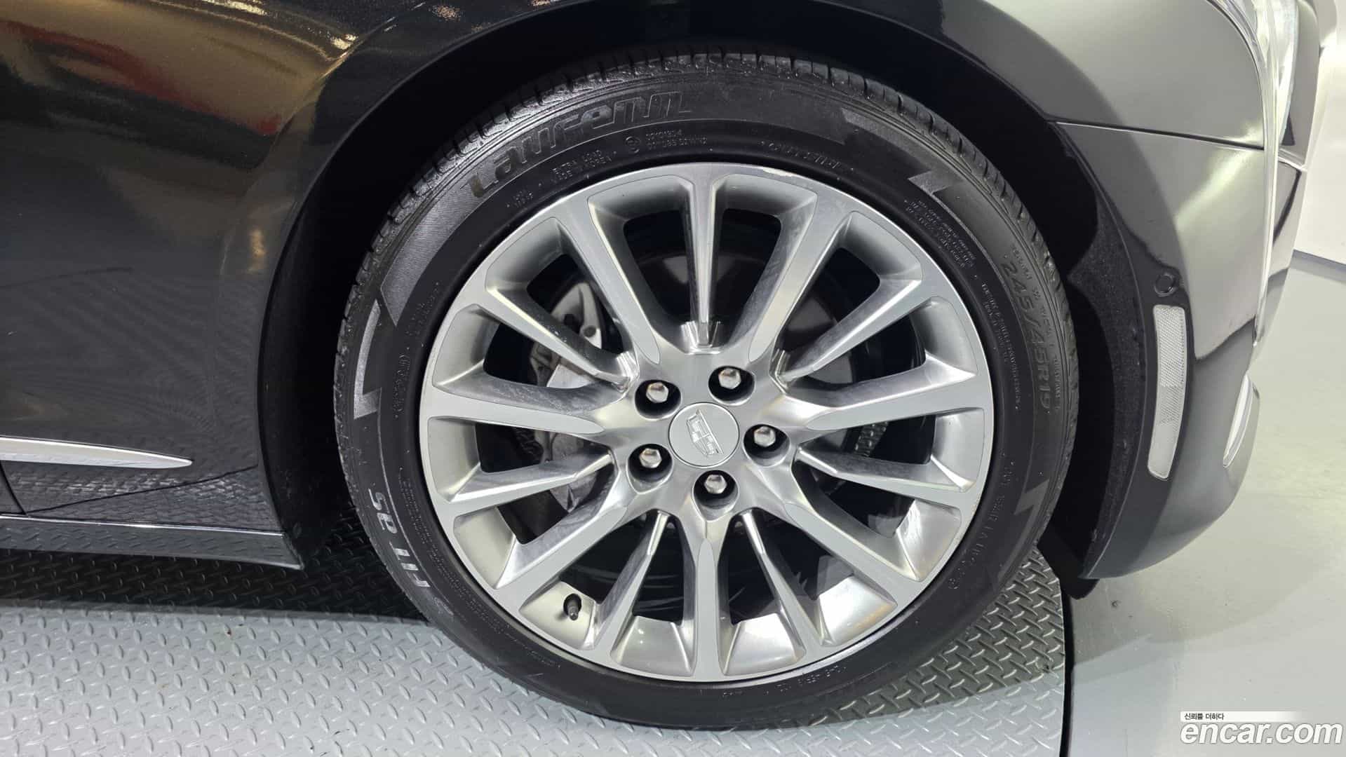 CT6 Cadillac 2018.2-OUTER-005