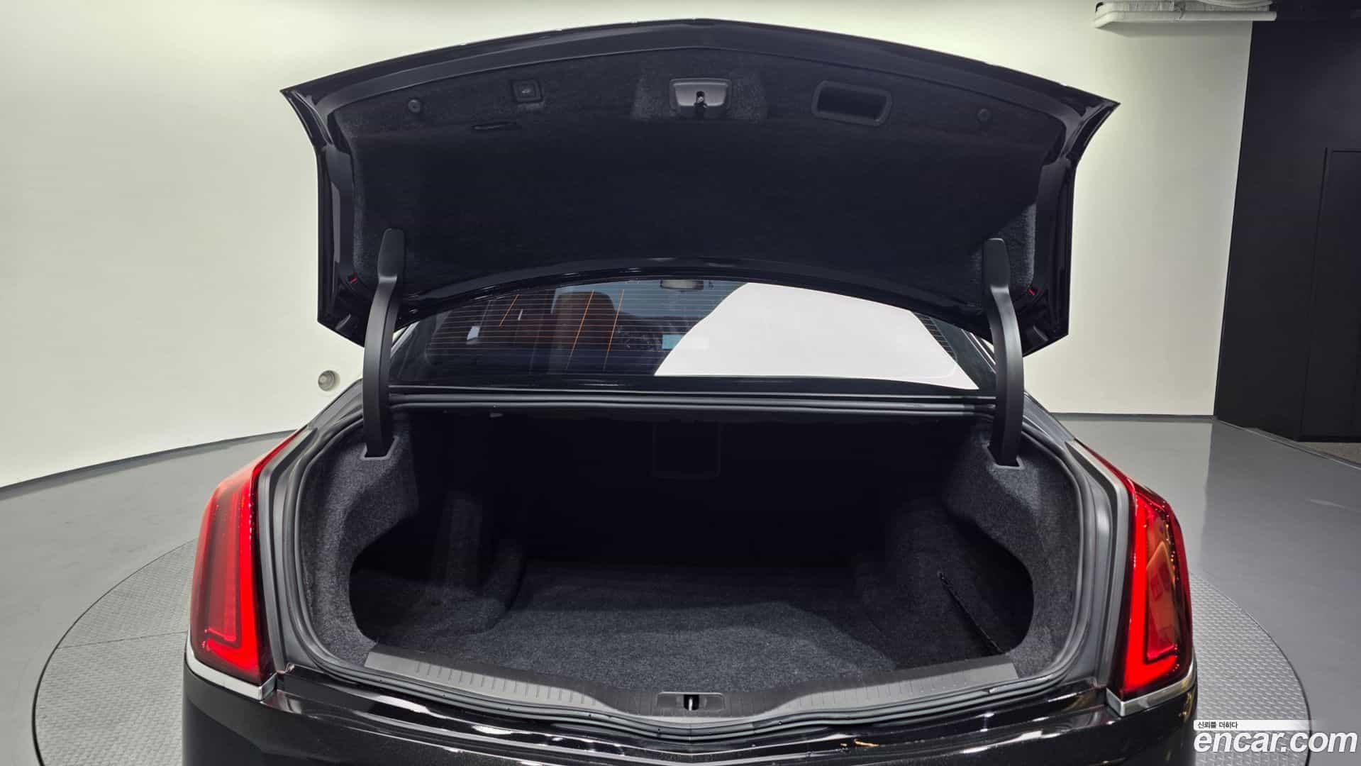 CT6 Cadillac 2018.2-OPTION-024