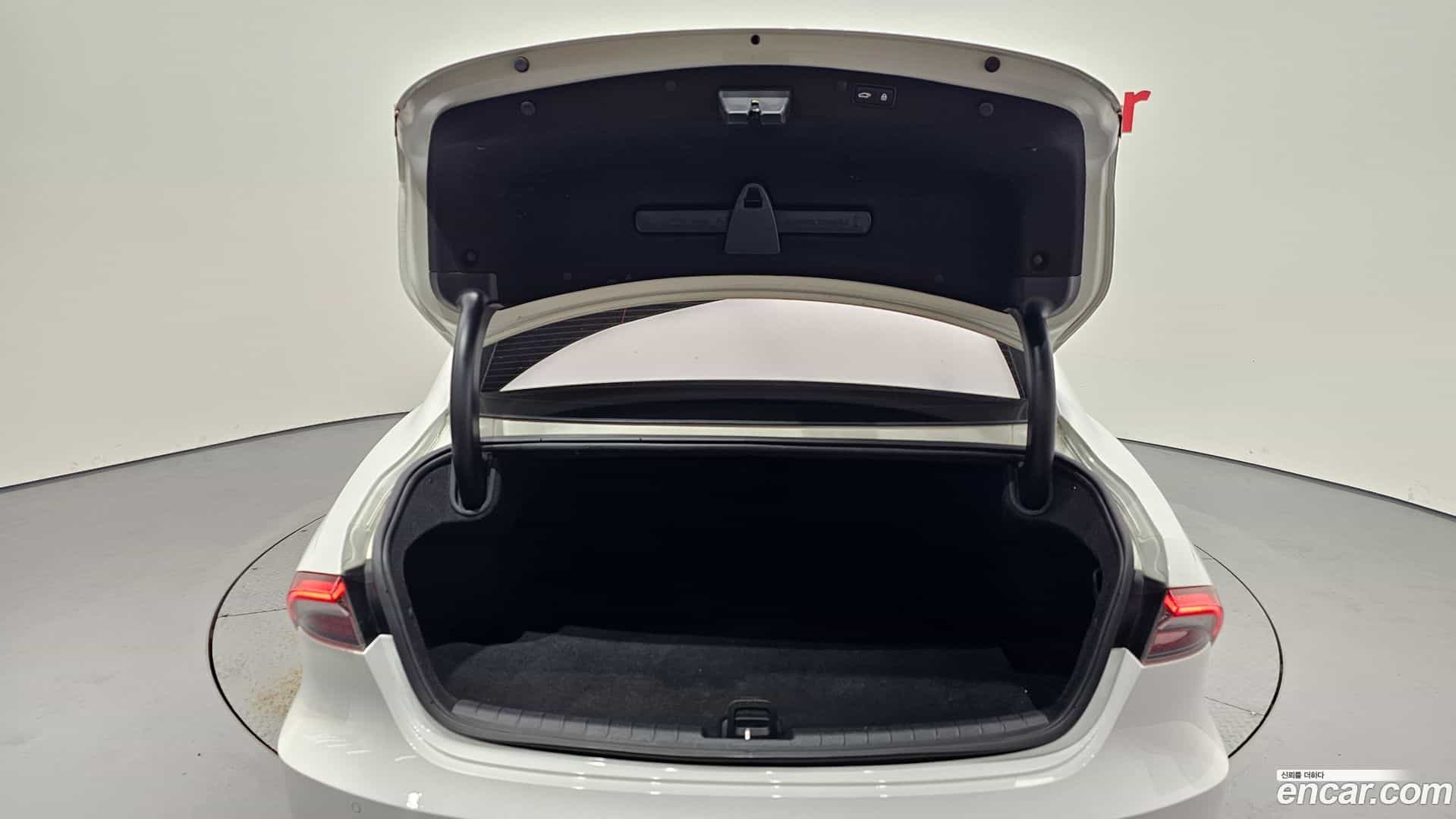 Grandeur Hyundai 2022.2-OPTION-041
