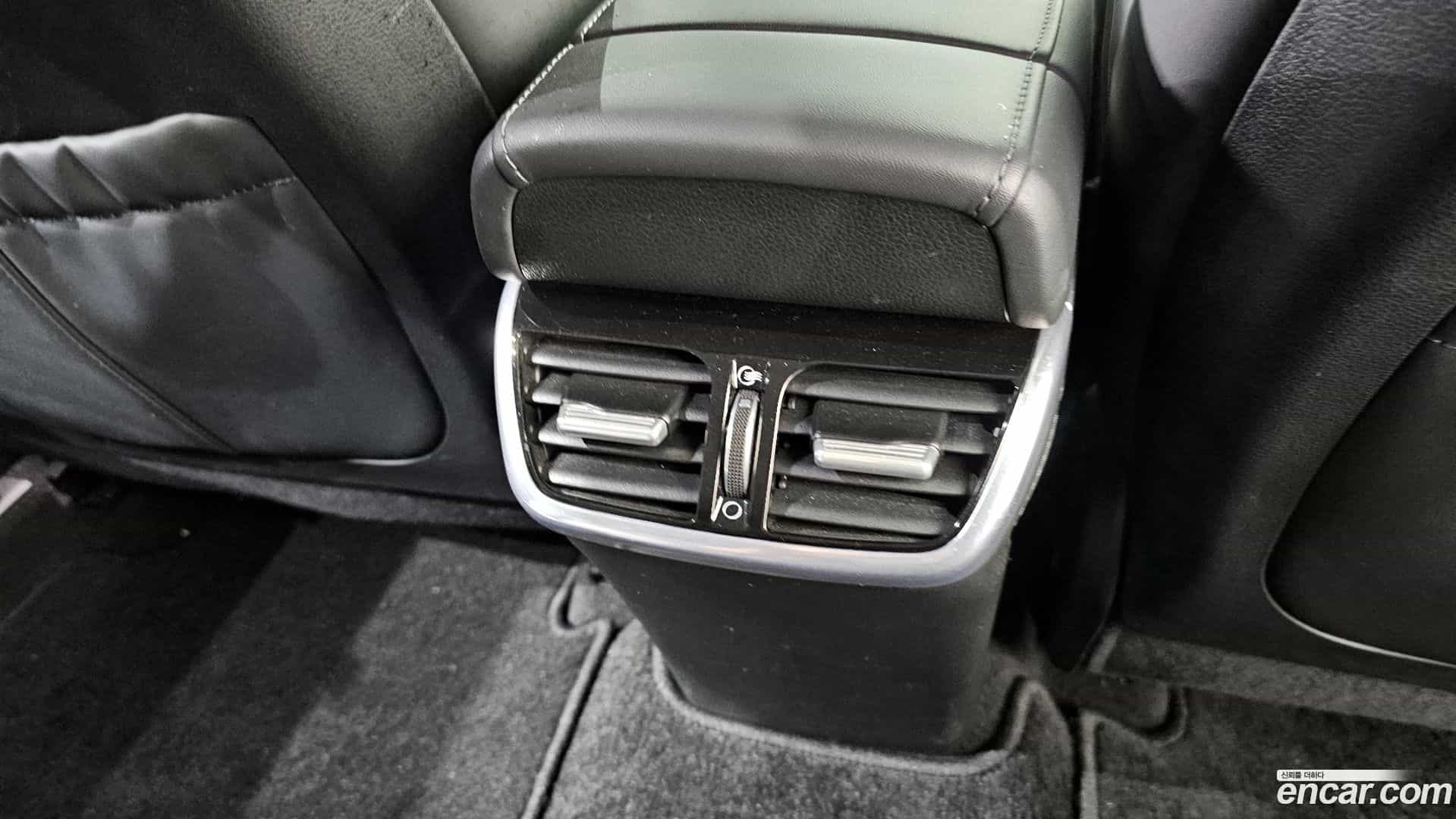 Grandeur Hyundai 2021.3-OPTION-044
