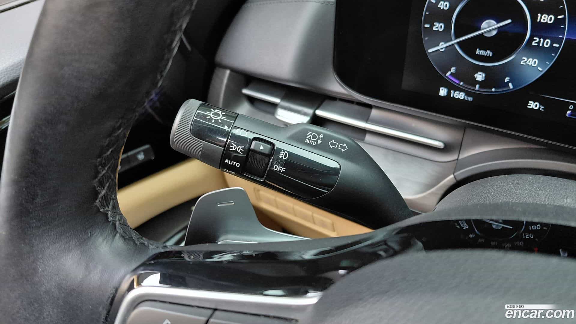 Canival Kia 2022.4-OPTION-042