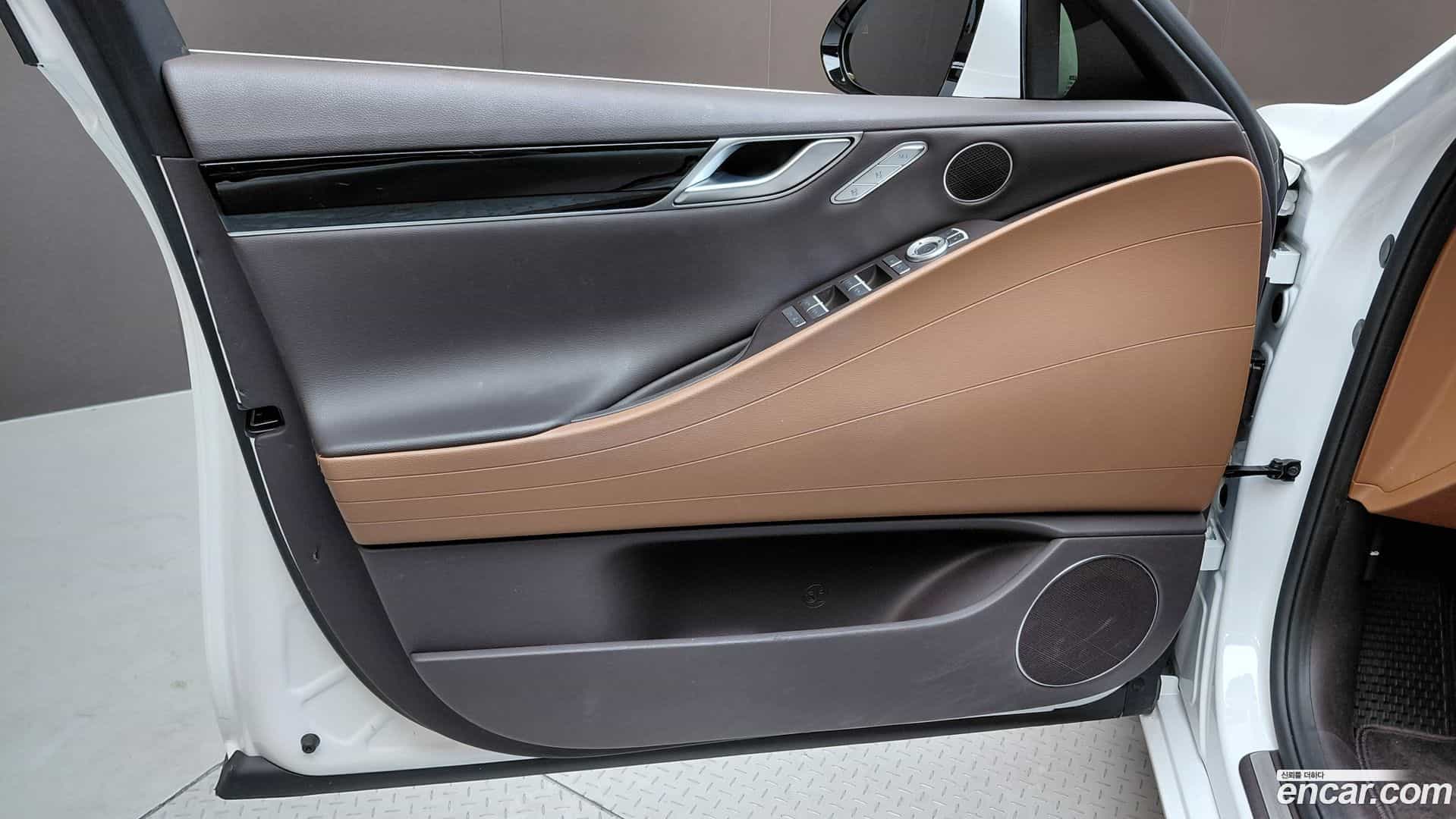 G80 Genesis 2022.8-INNER-034