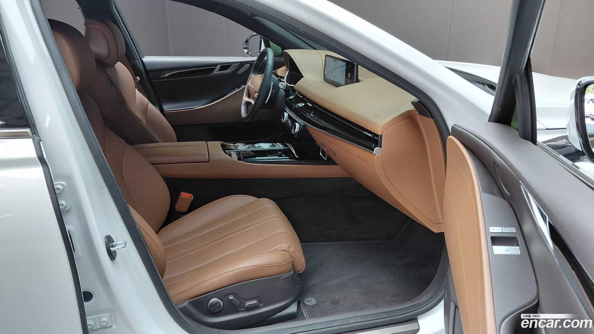 G80 Genesis 2022.8-INNER-036