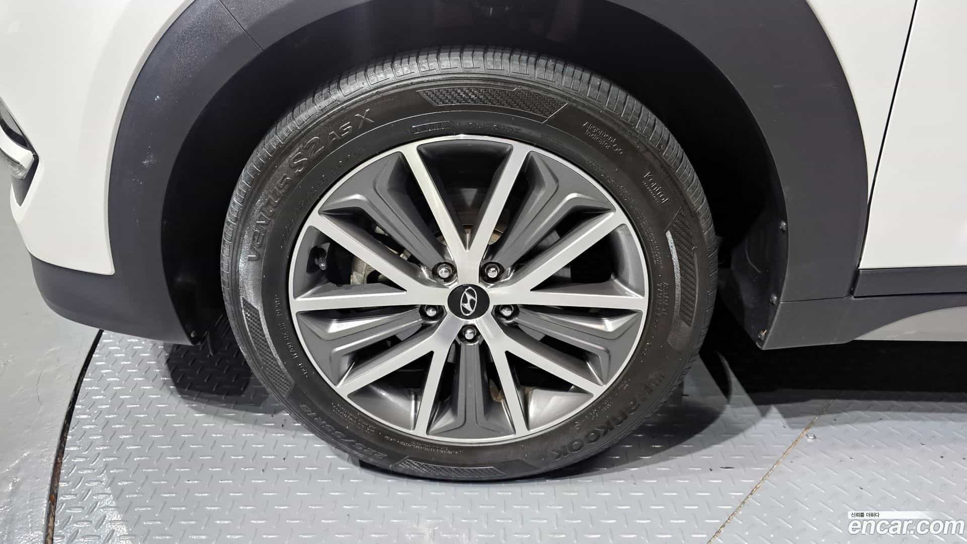 Tucson Hyundai 2016.3-OUTER-005