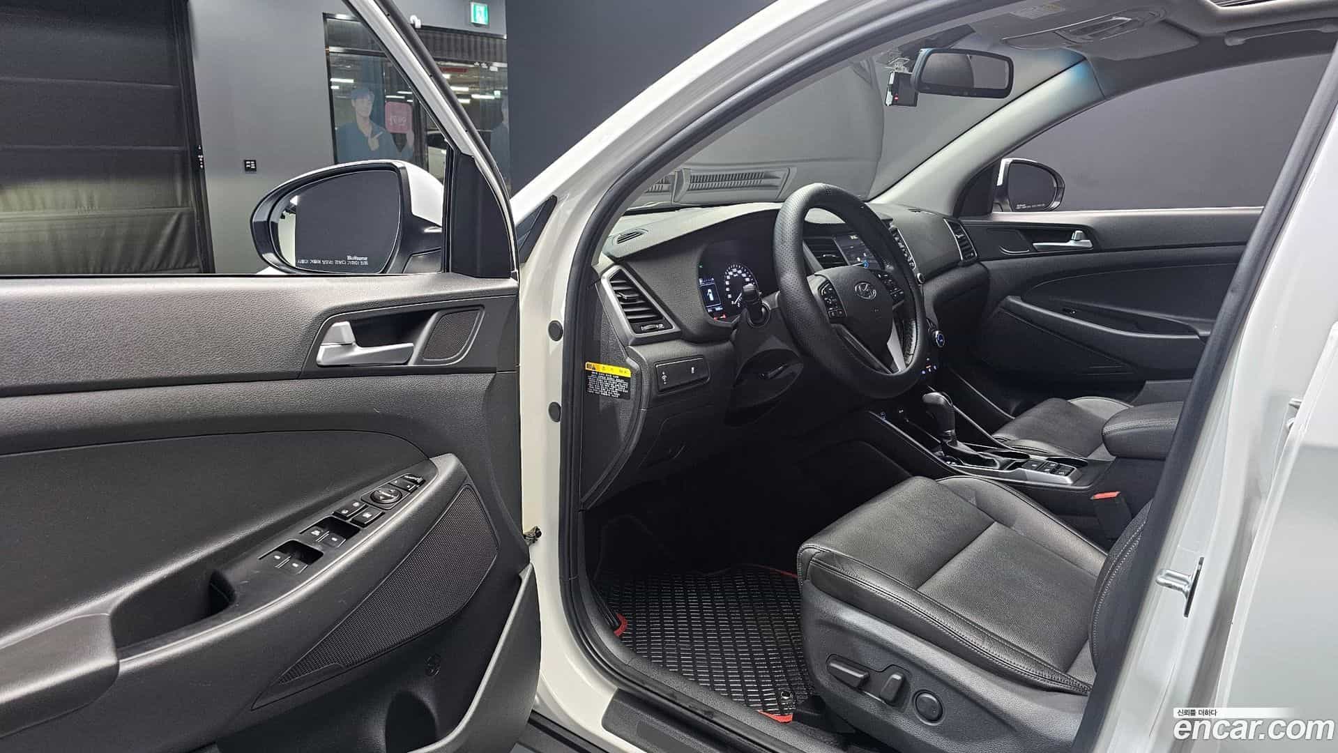 Tucson Hyundai 2016.3-INNER-010