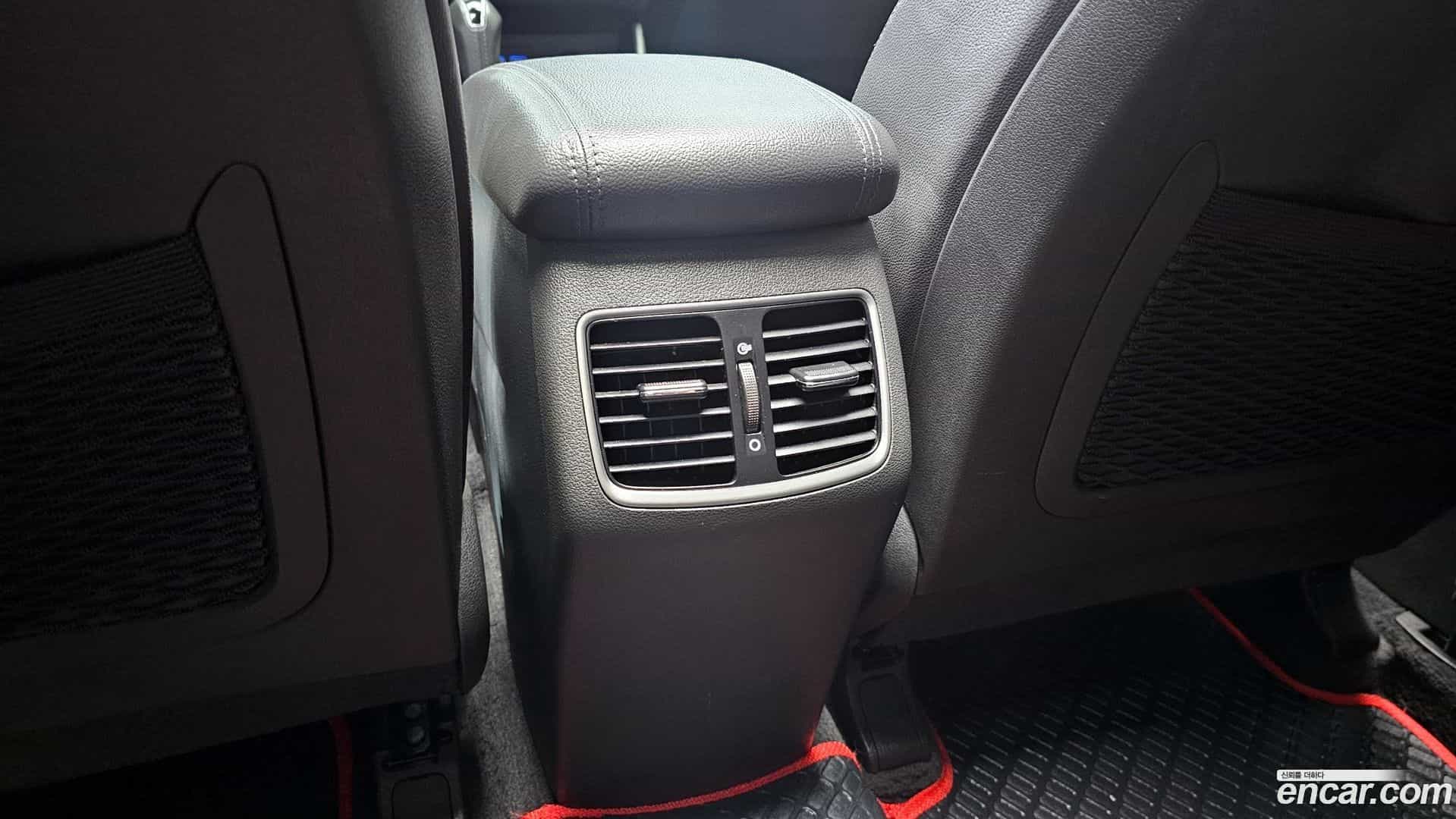 Tucson Hyundai 2016.3-OPTION-042