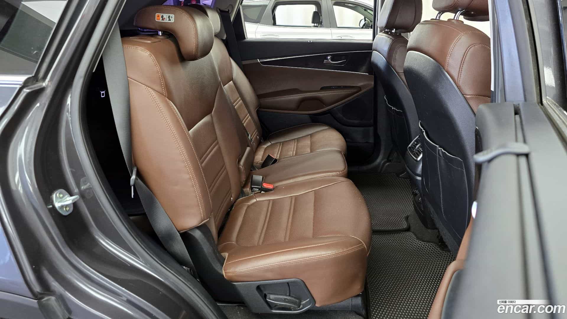 Sorento Kia 2016.9-OPTION-015