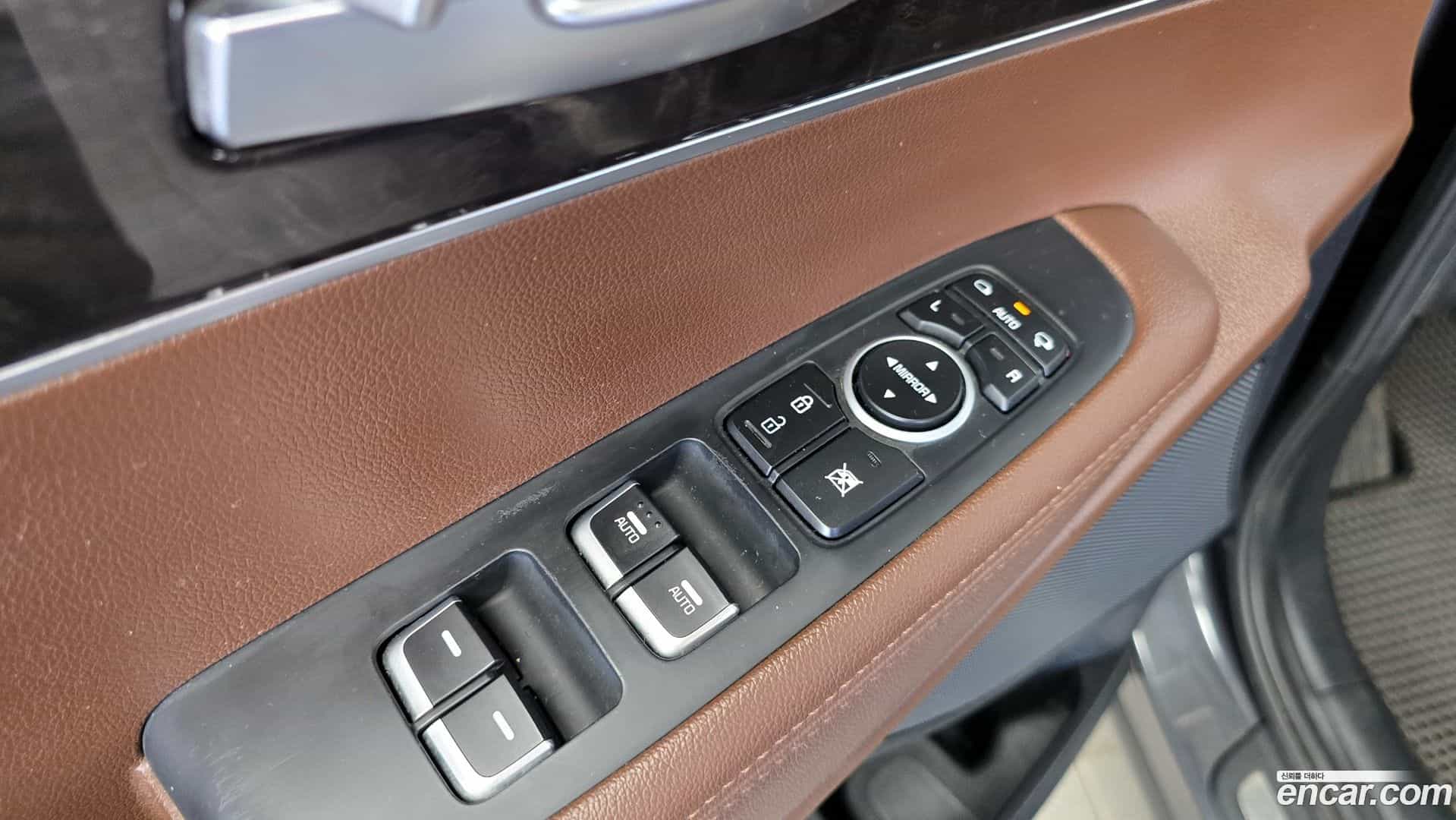 Sorento Kia 2016.9-OPTION-040