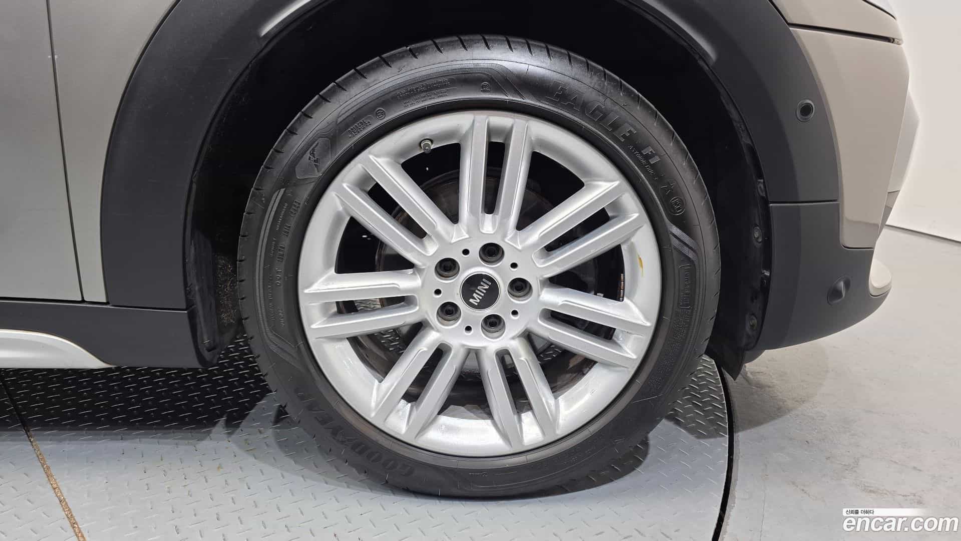 Countryman Mini 2019.8-OUTER-005