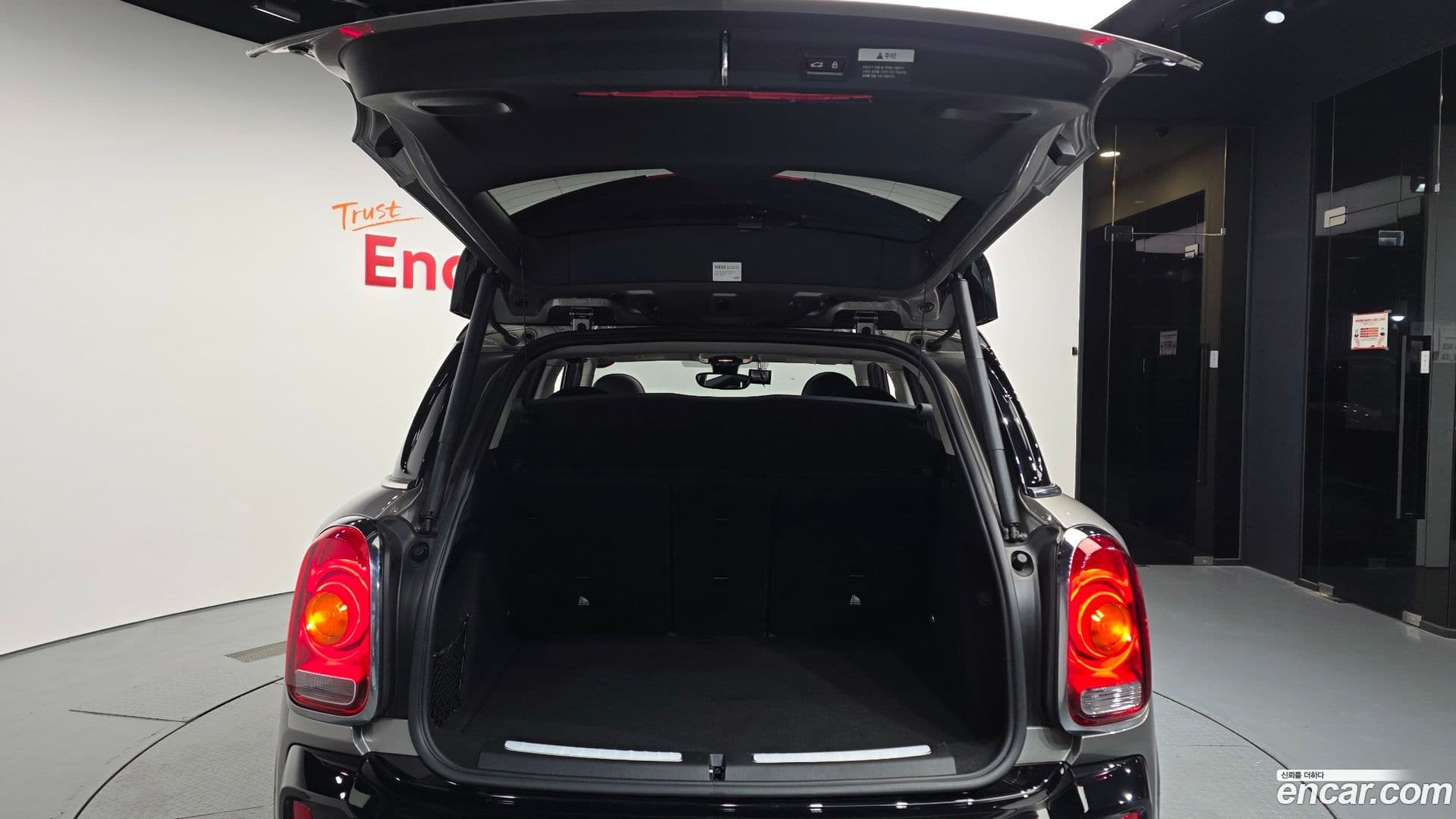 Main__Slider__Photo:Countryman Mini 2019.8-19