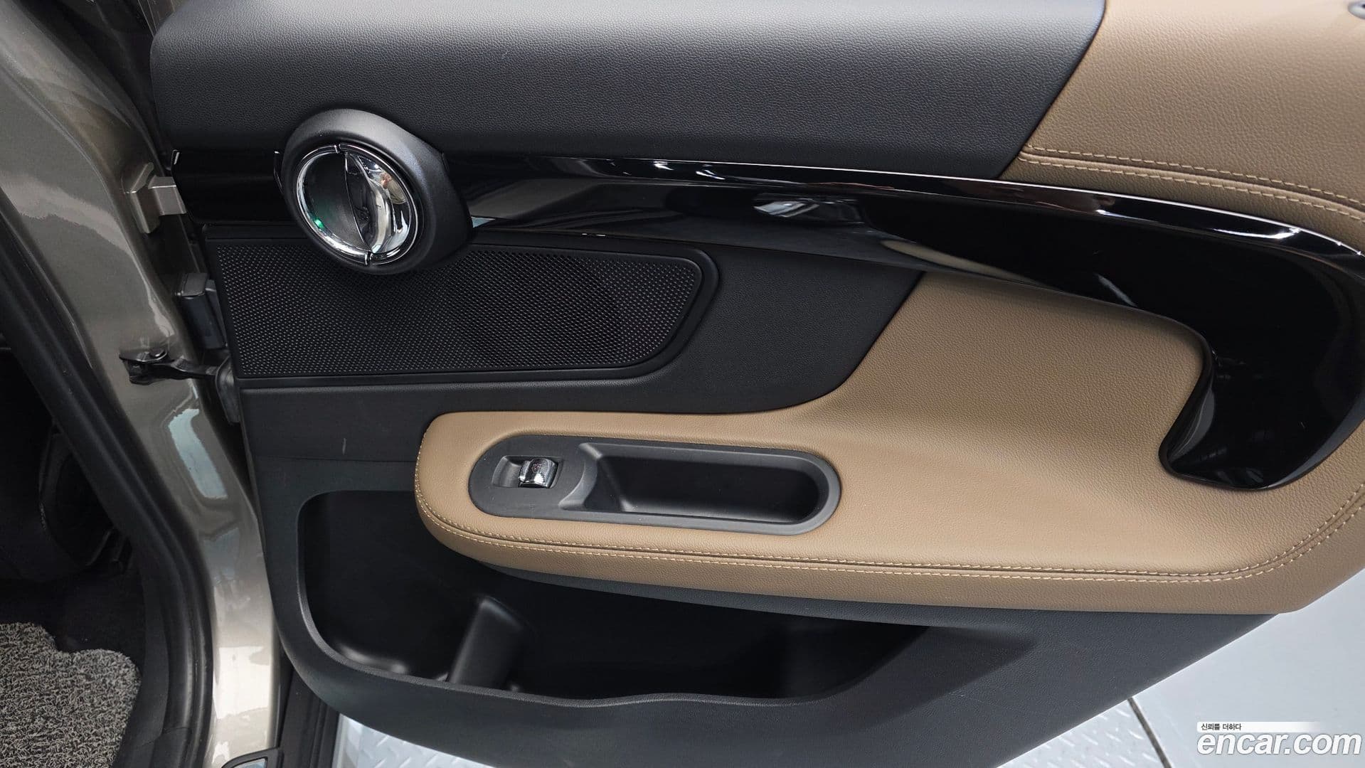 Main__Slider__Photo:Countryman Mini 2019.8-24