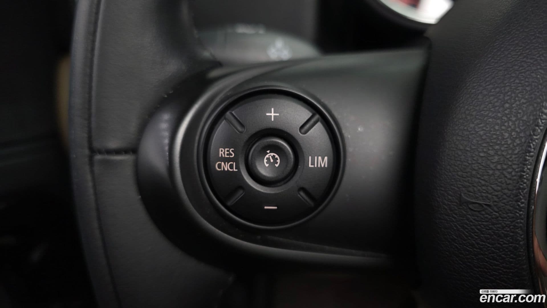 Main__Slider__Photo:Countryman Mini 2019.8-29
