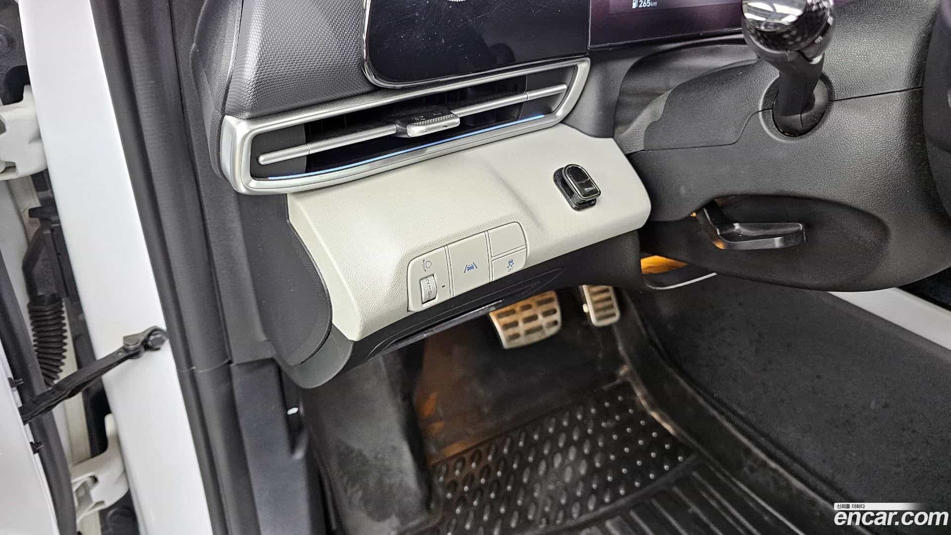 AVANTE Hyundai 2022.1-OPTION-020