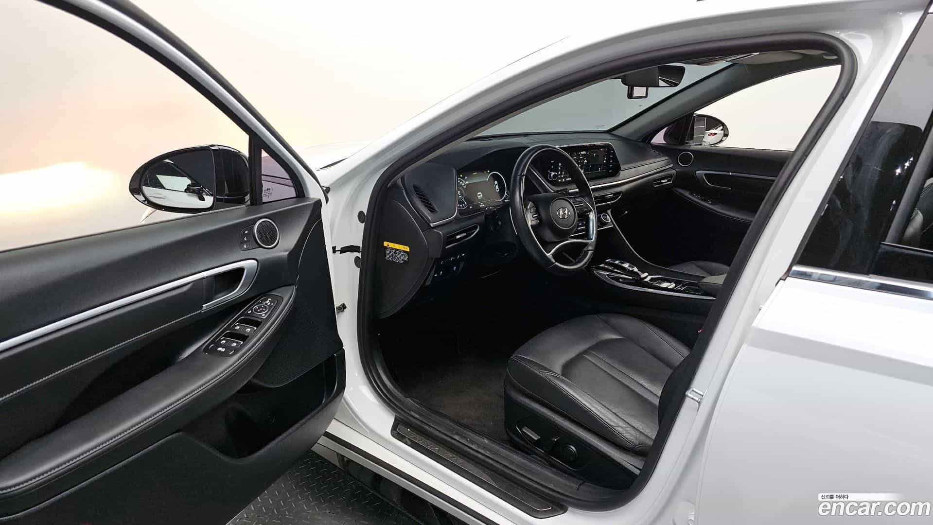 Sonata Hyundai 2019.6-INNER-010