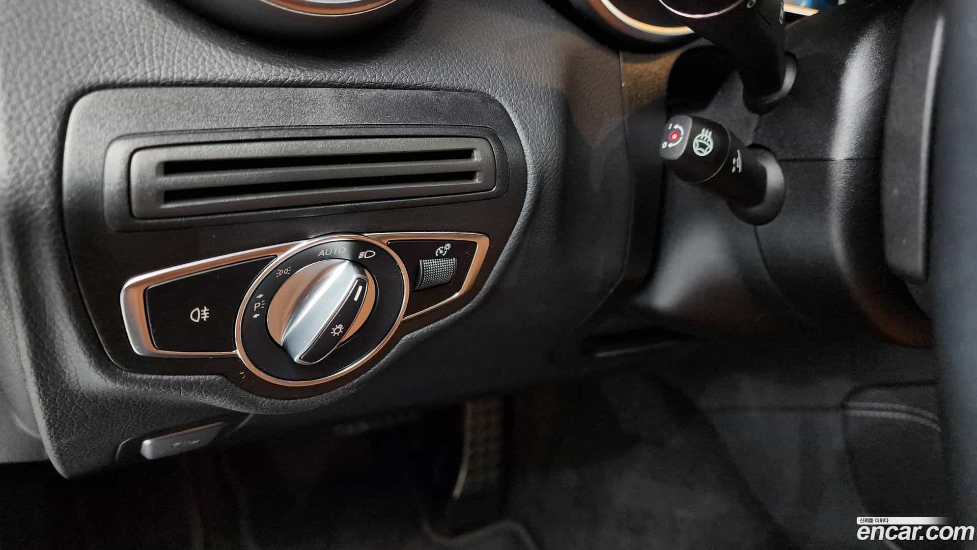GLC-Class Mercedes-Benz 2021.2-OPTION-040